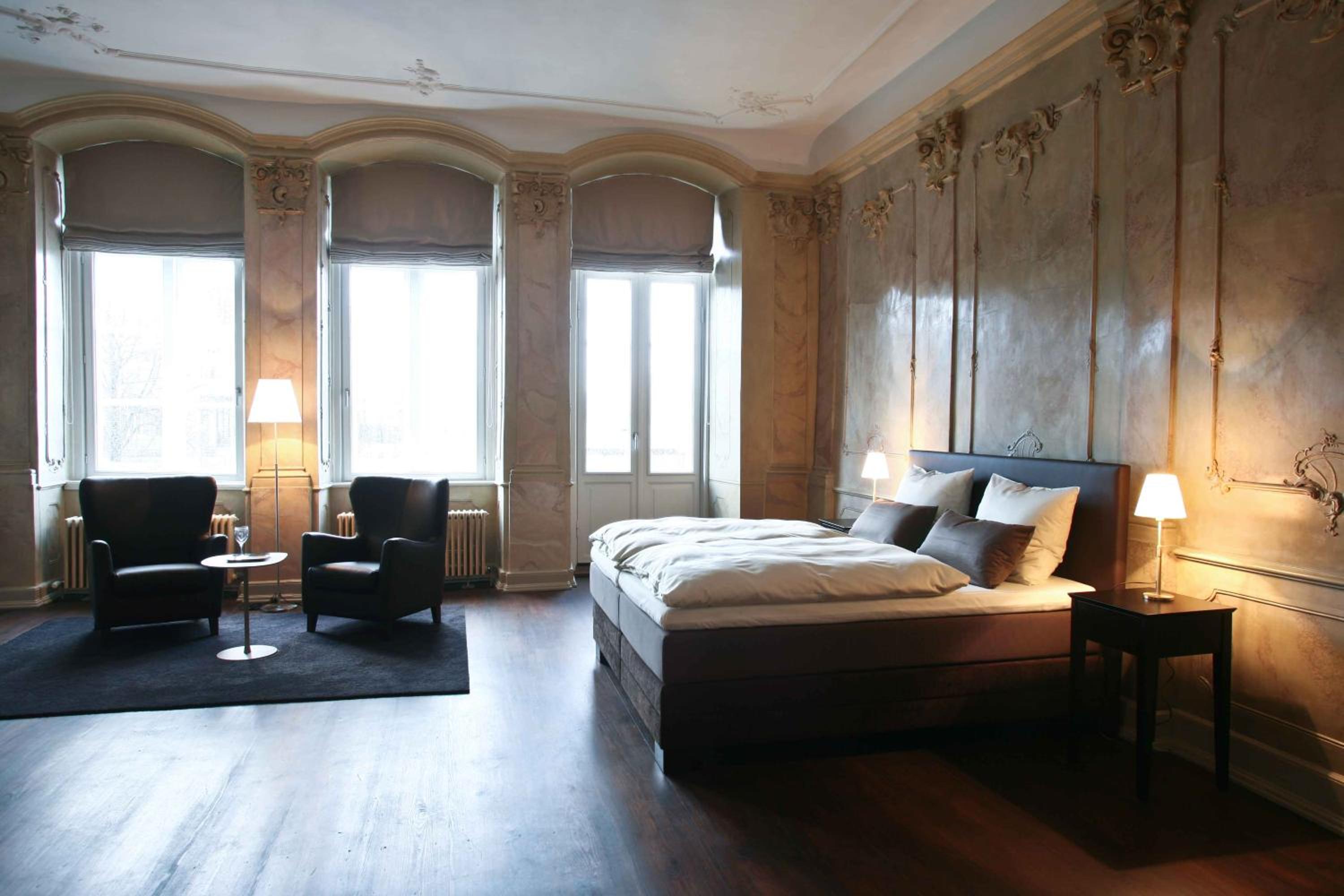 One-Bedroom Suite photo 1