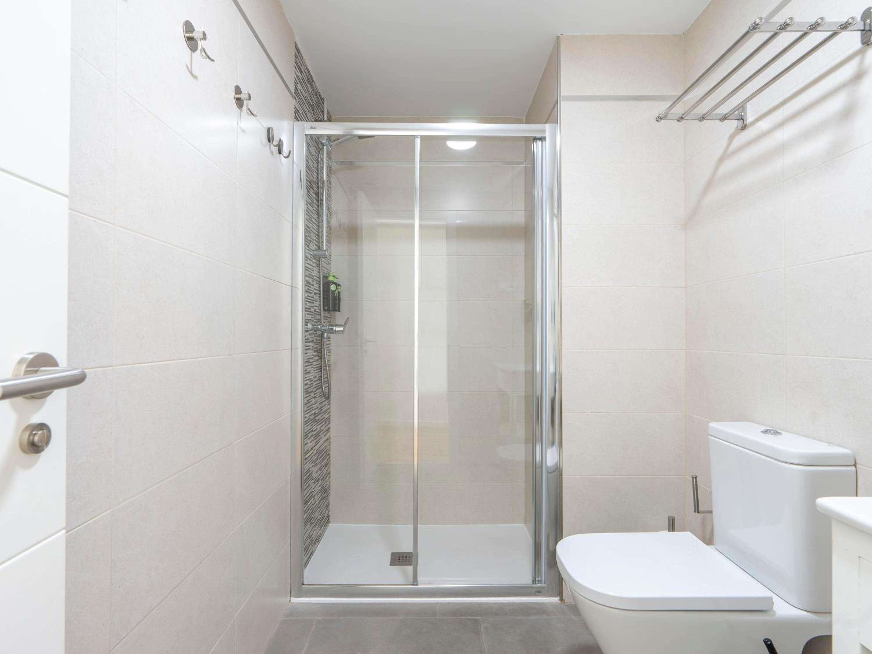 Studio Apartment - Photo 4