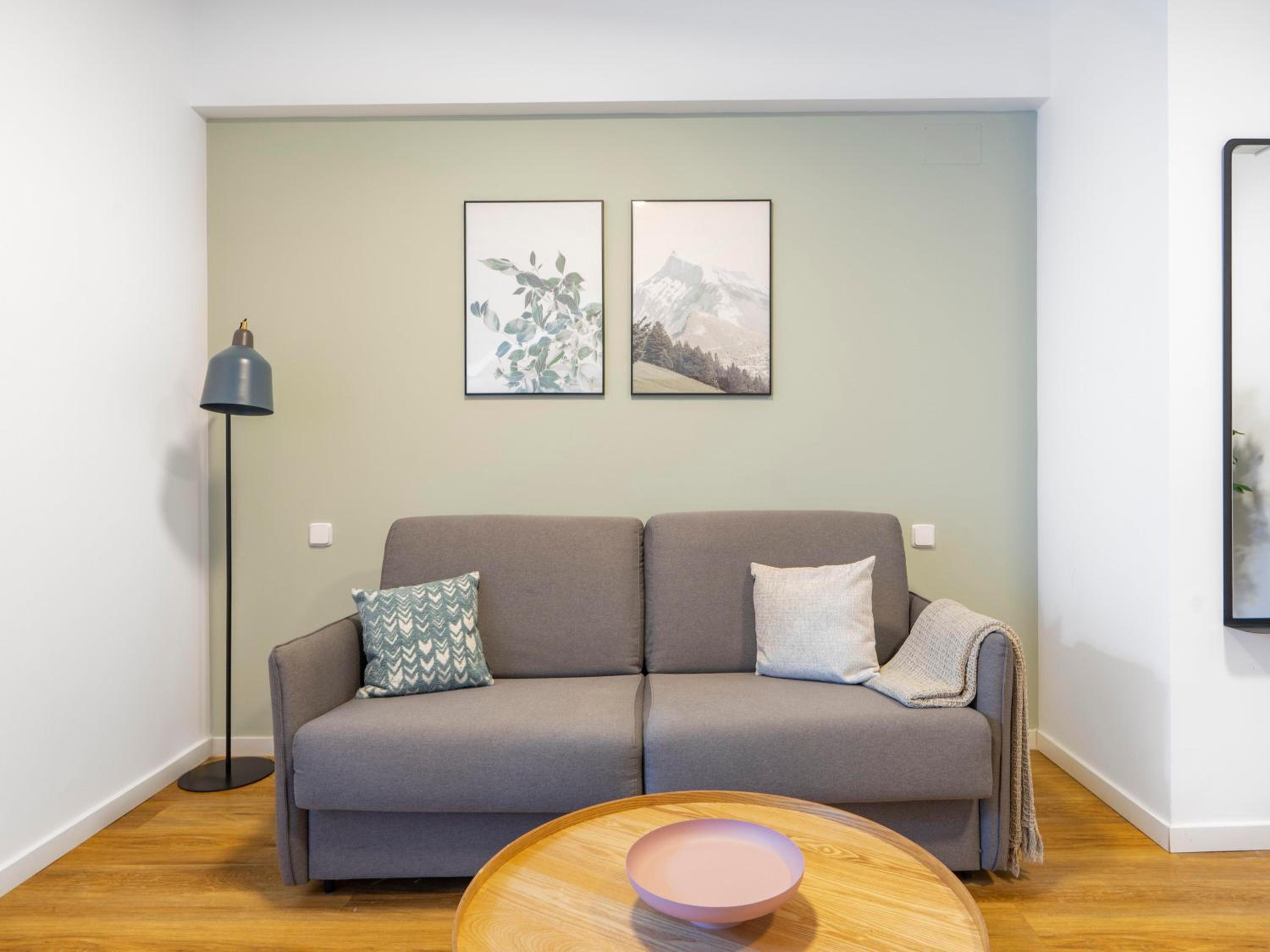 Studio Apartment - Photo 3