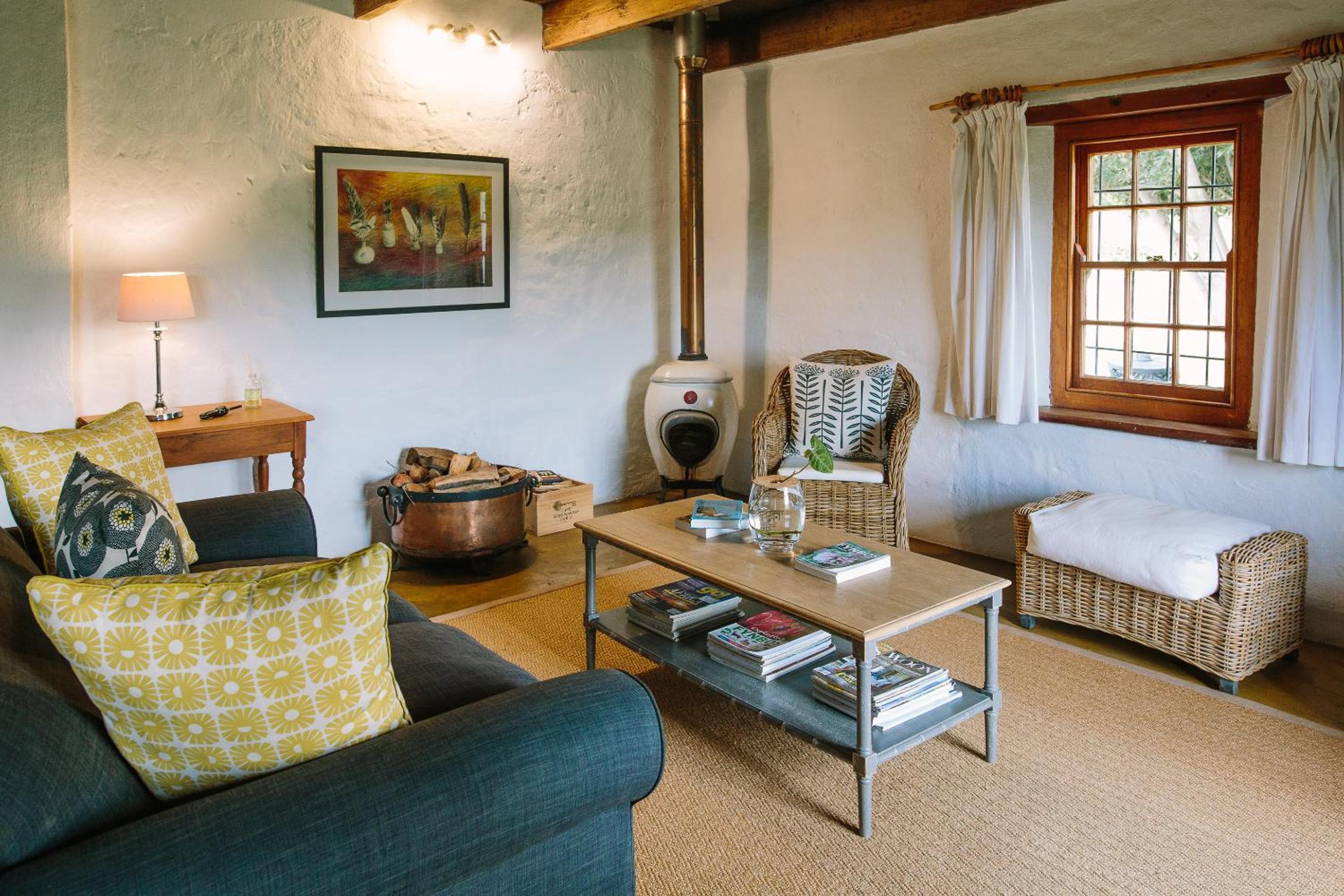  Two-Bedroom Cottage - Photo 3