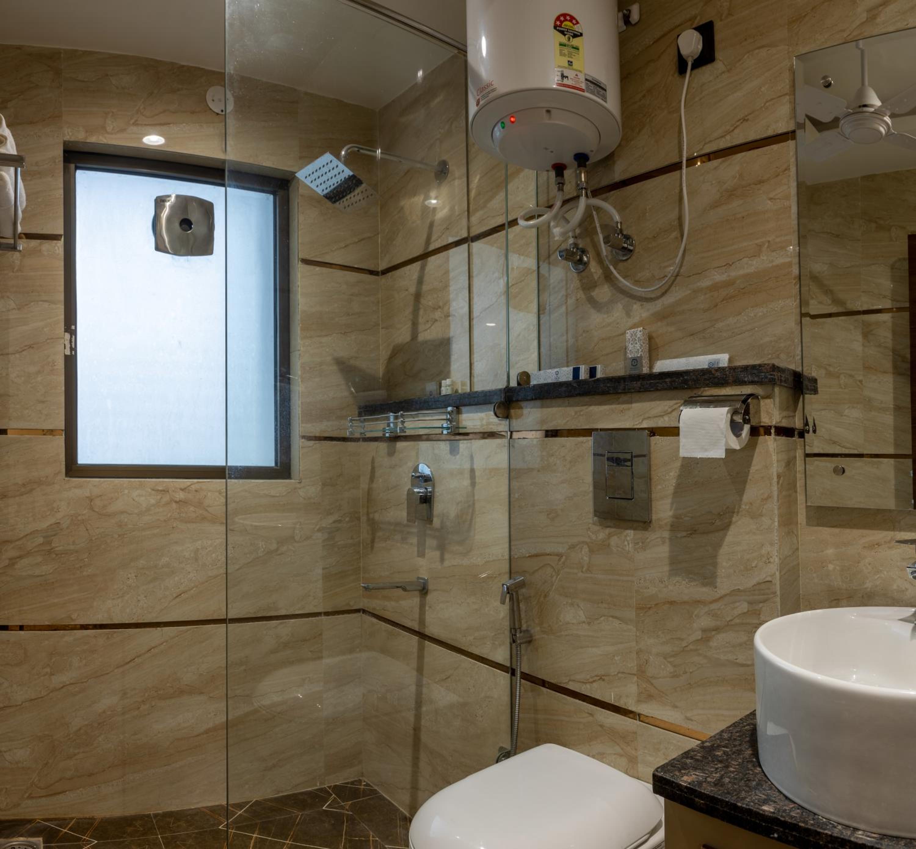 Studio Apartment - Photo 7