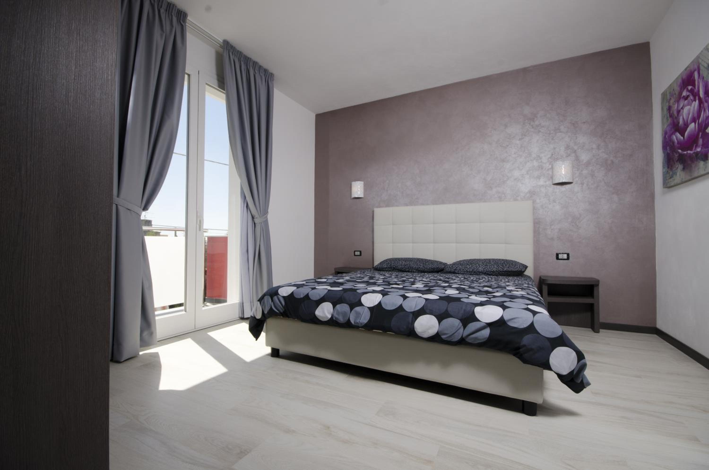 Deluxe Apartment photo 1
