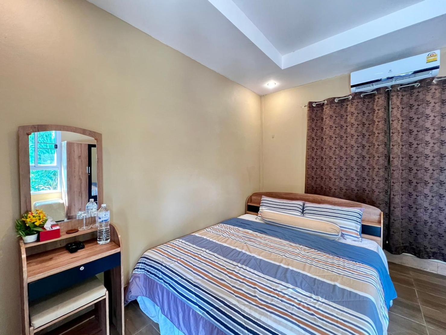 Double Room with Mountain View - Photo 13