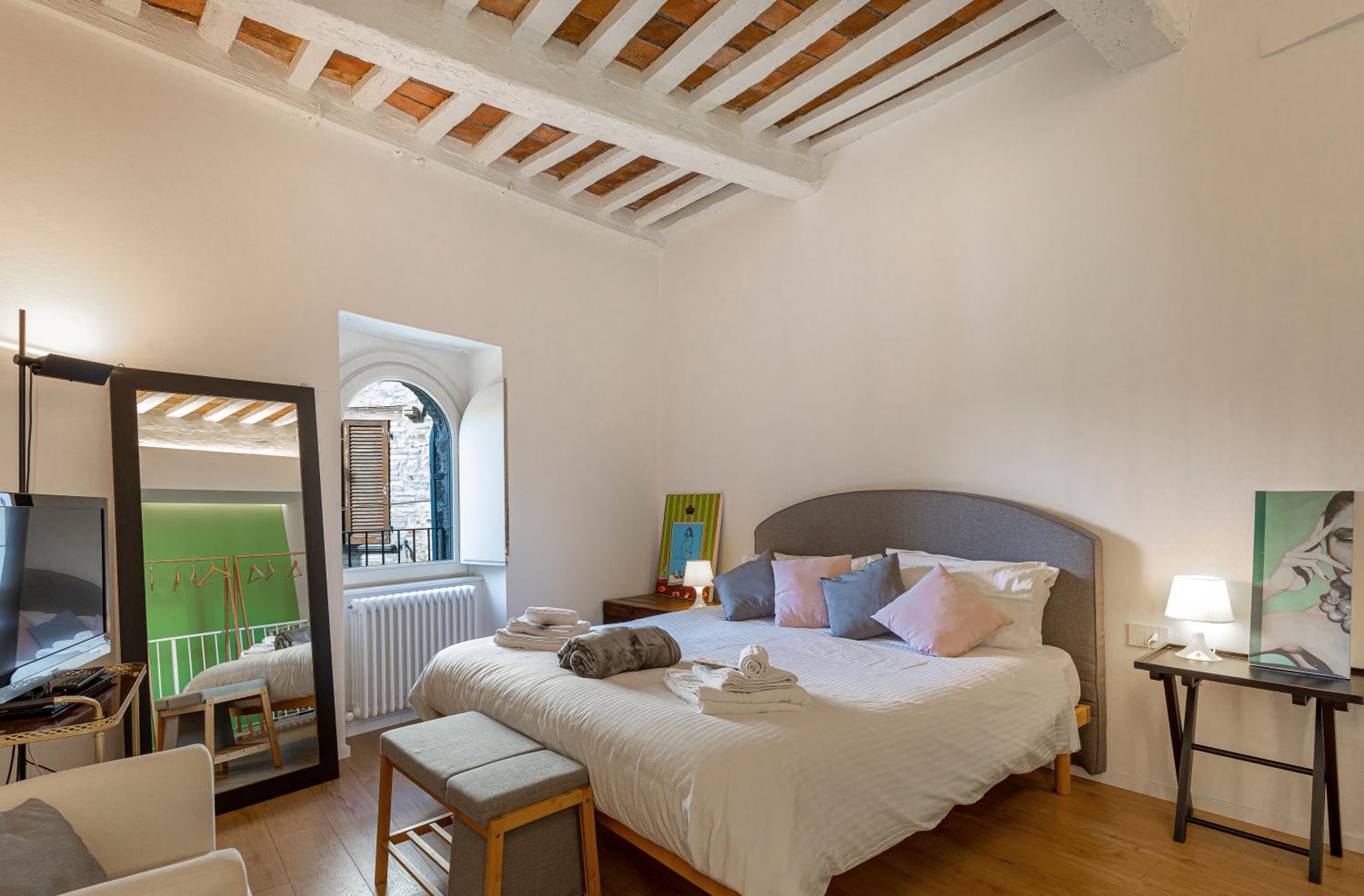 Apartment - Split Level photo 1