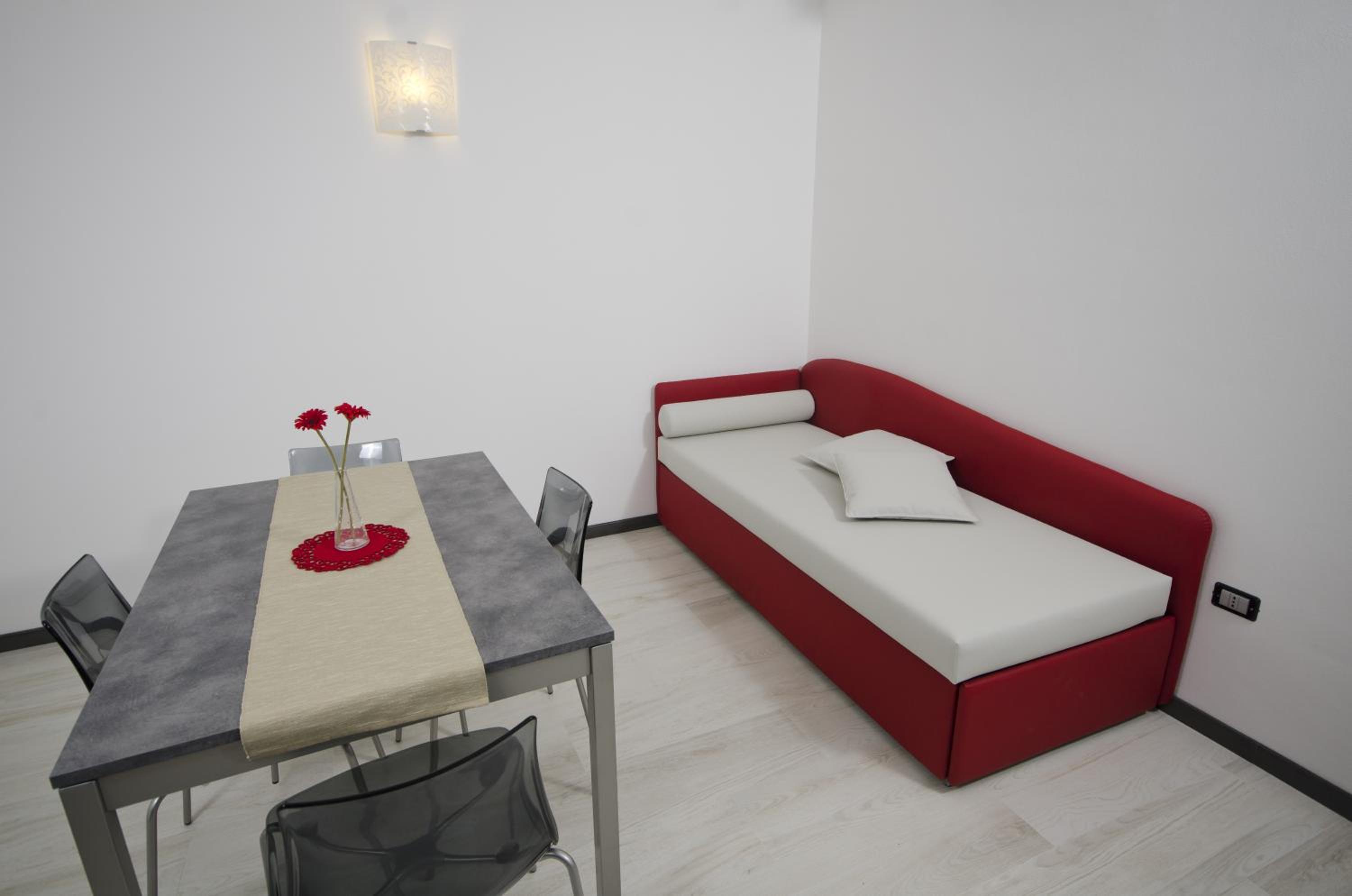 Deluxe Apartment photo 2