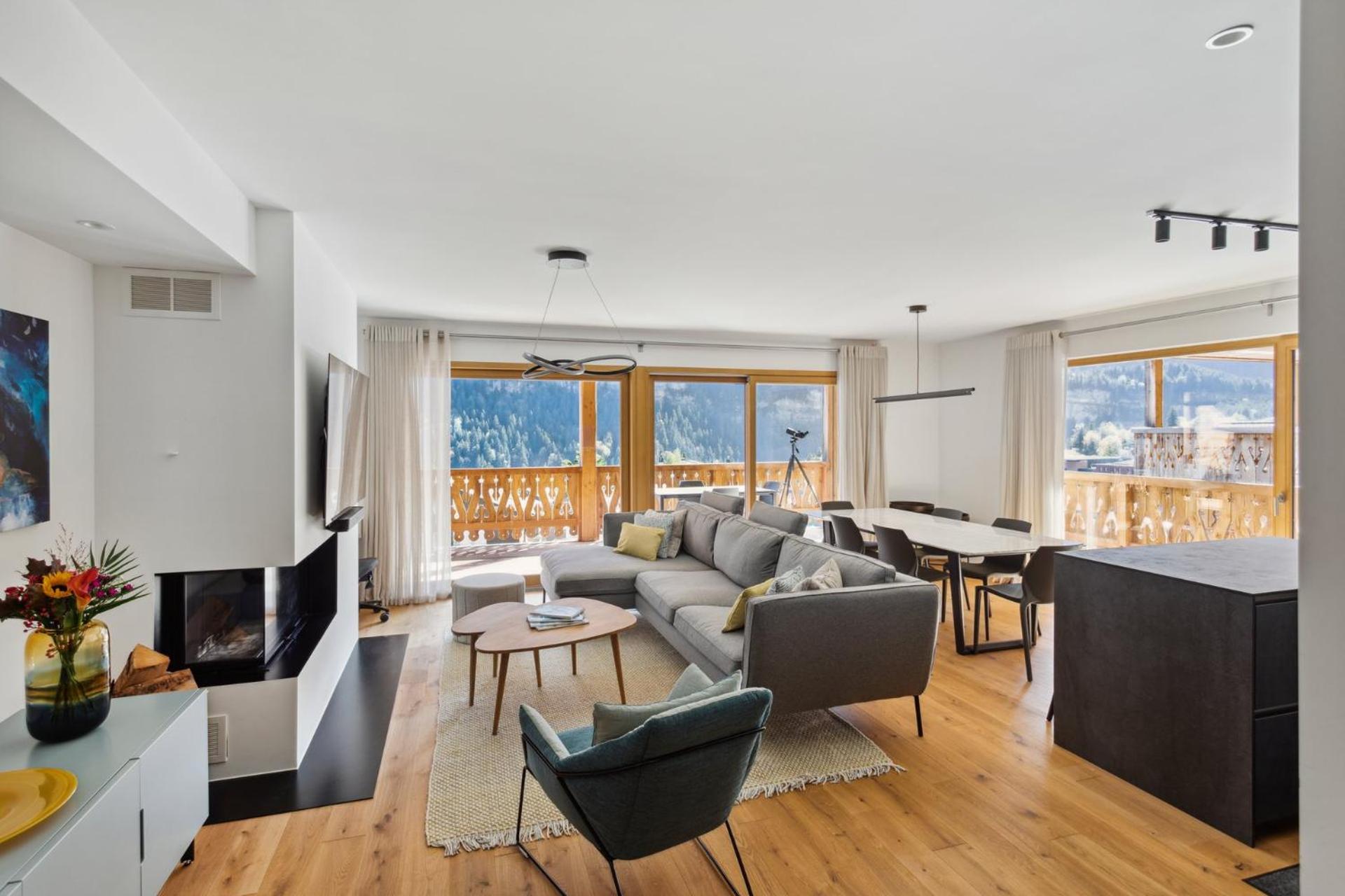 Apartment with Mountain View photo 1