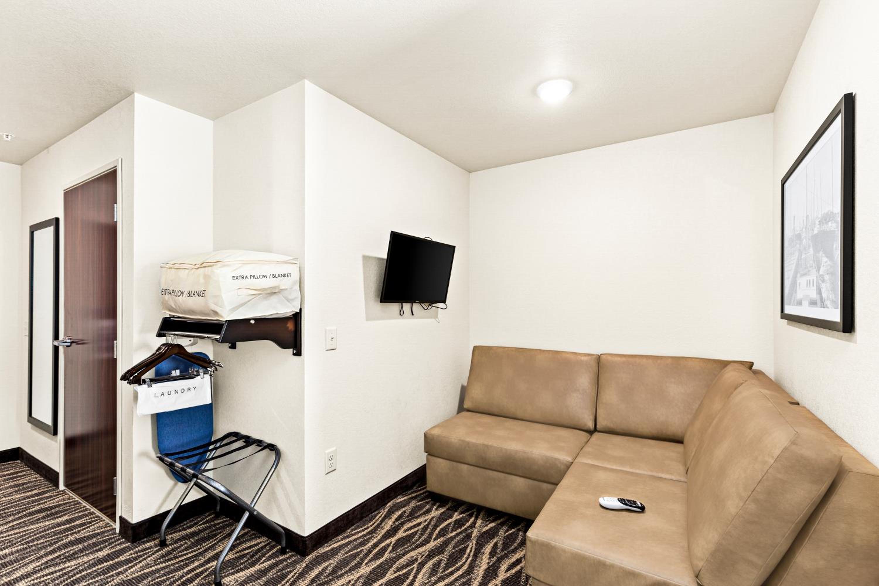 Studio - Disability Access - Photo 8
