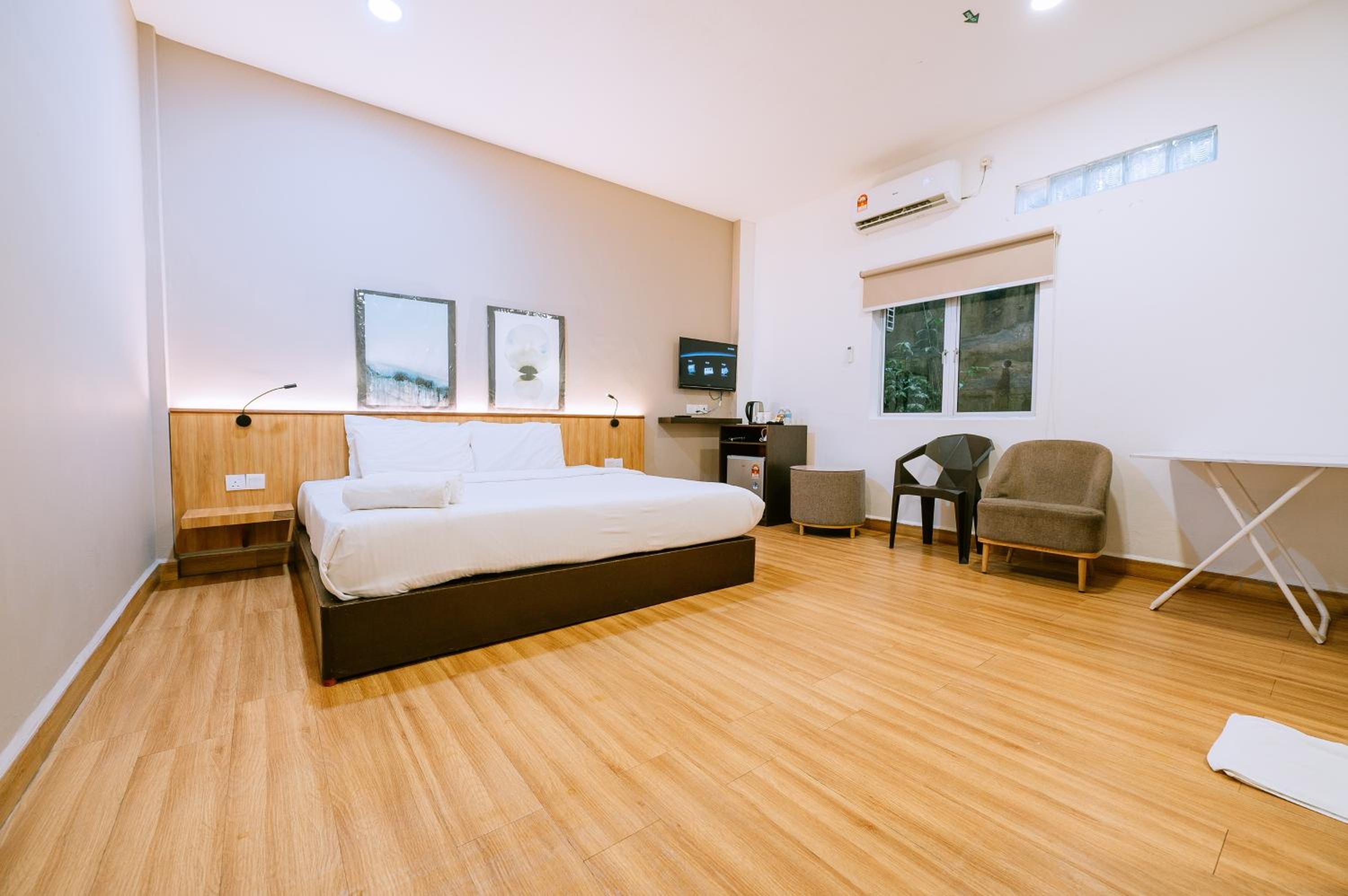Superior King Room - Photo 1