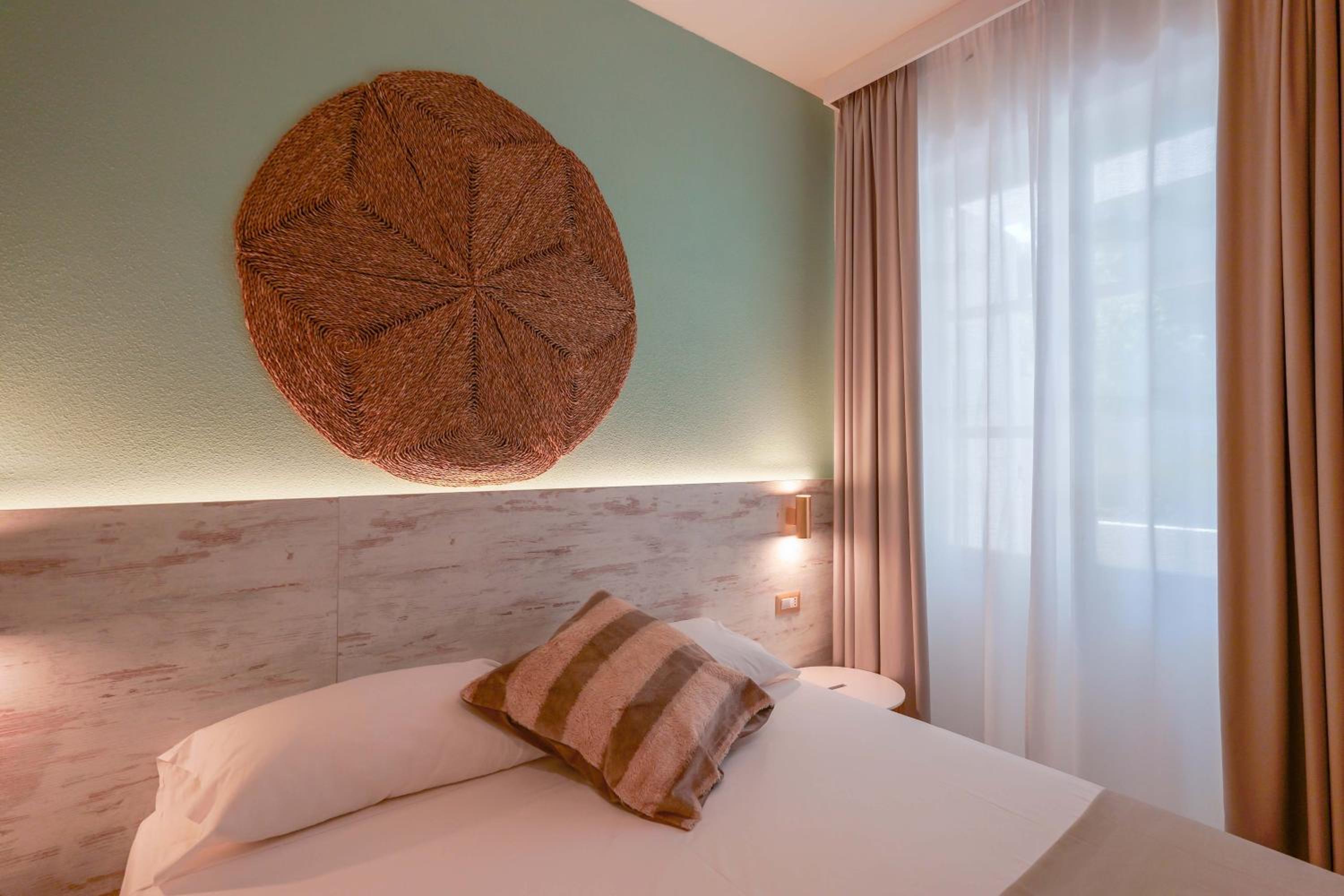 Classic Triple Room - Photo 5