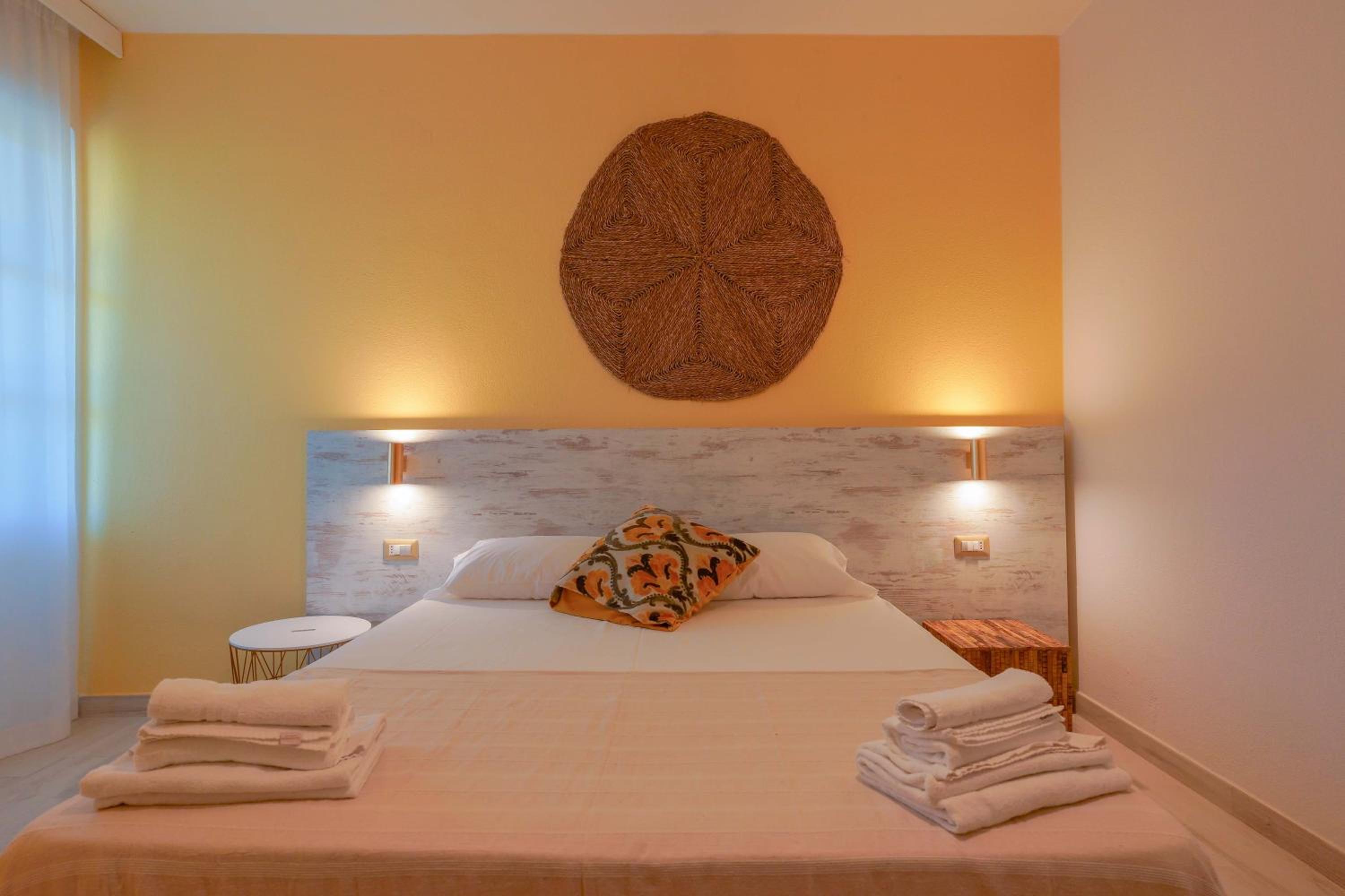 Standard Double Room - Photo 6