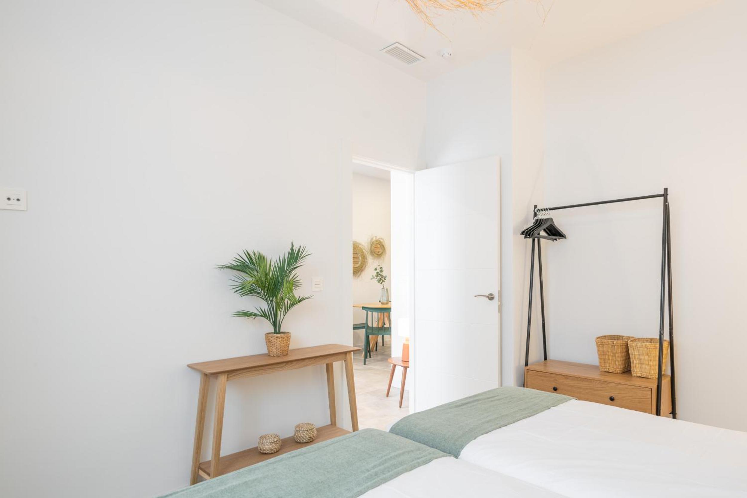 Two-Bedroom Apartment - Ground Floor - Photo 1