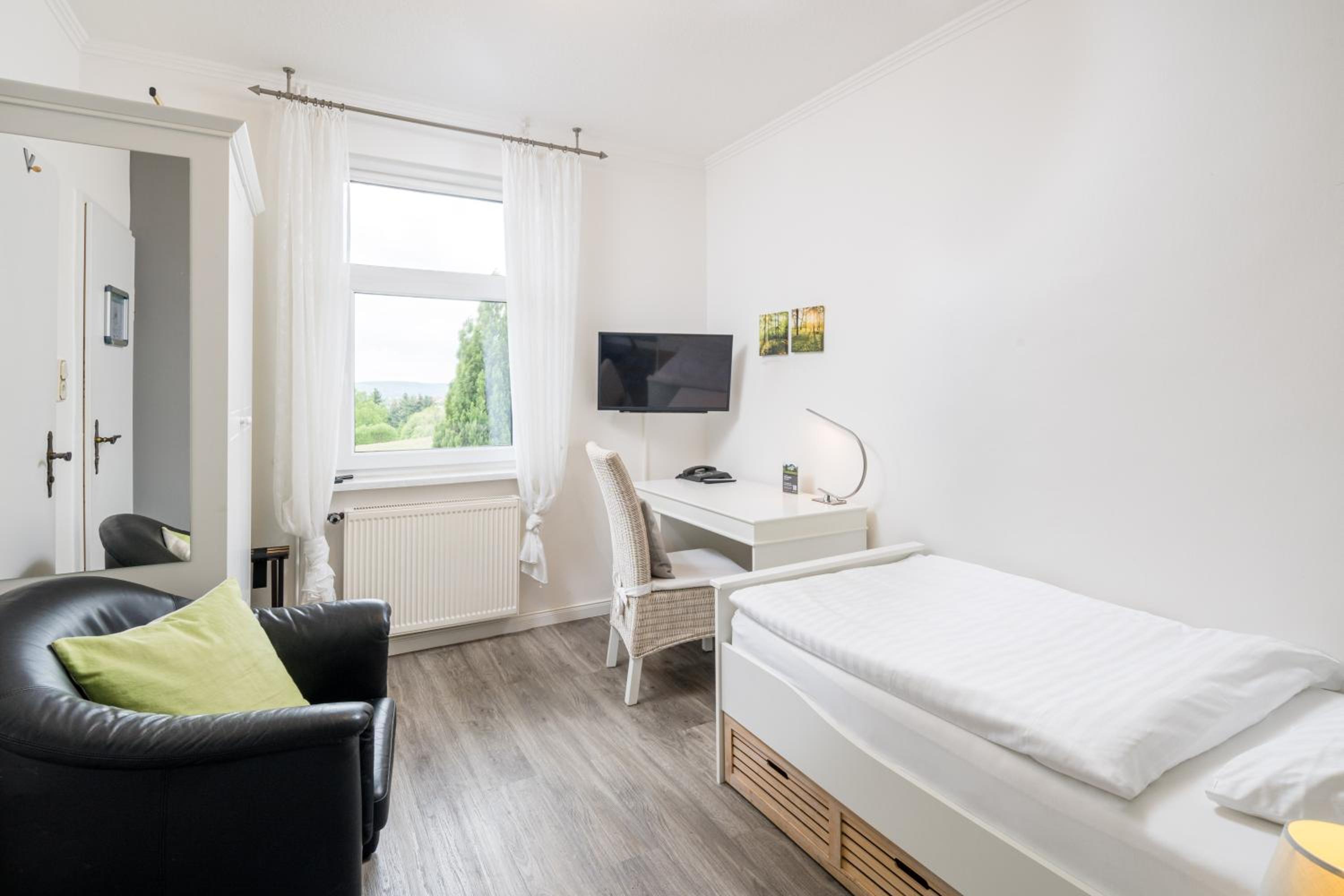 Single Room With Bathroom