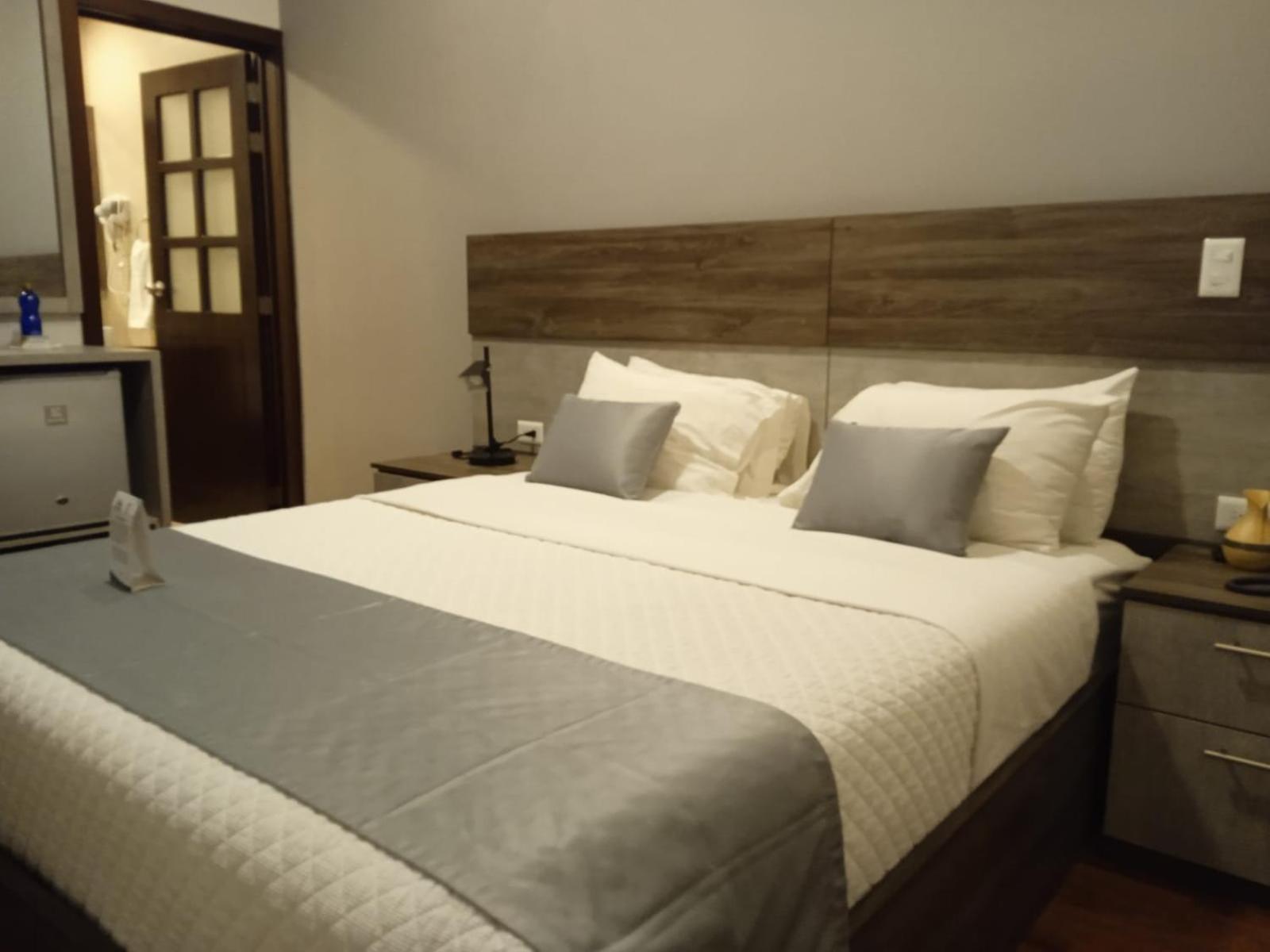 Economy Double Room photo 2