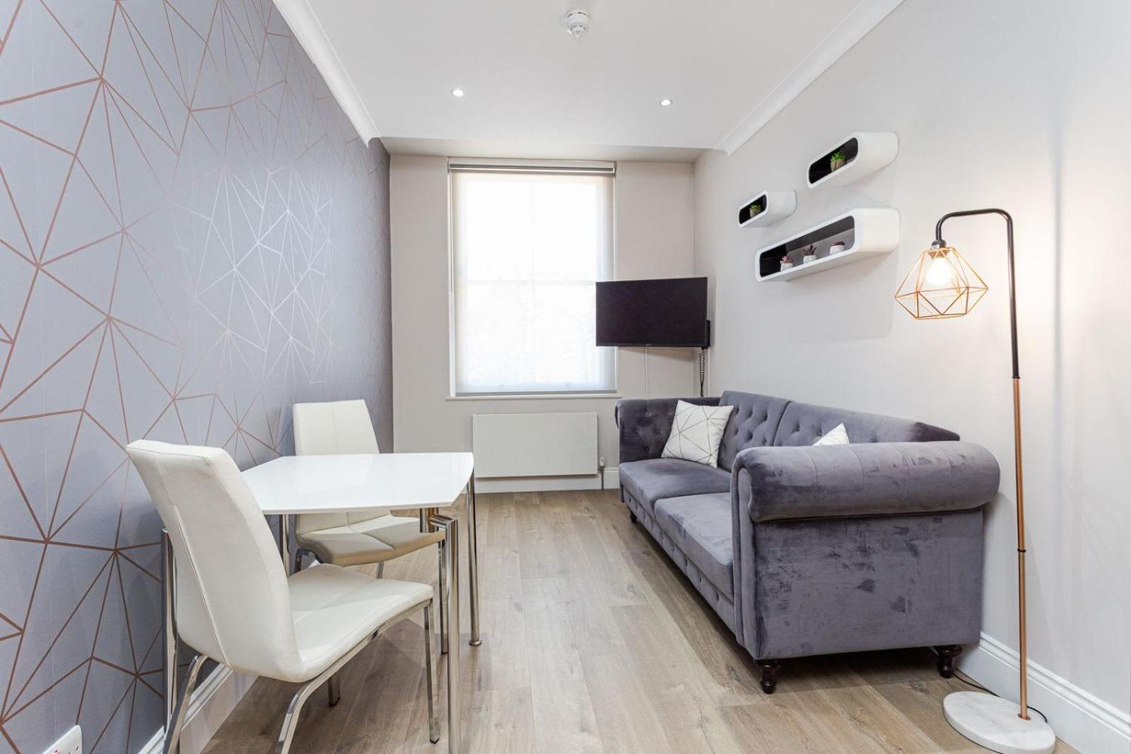 One-Bedroom Apartment with Double Sofa Bed photo 3