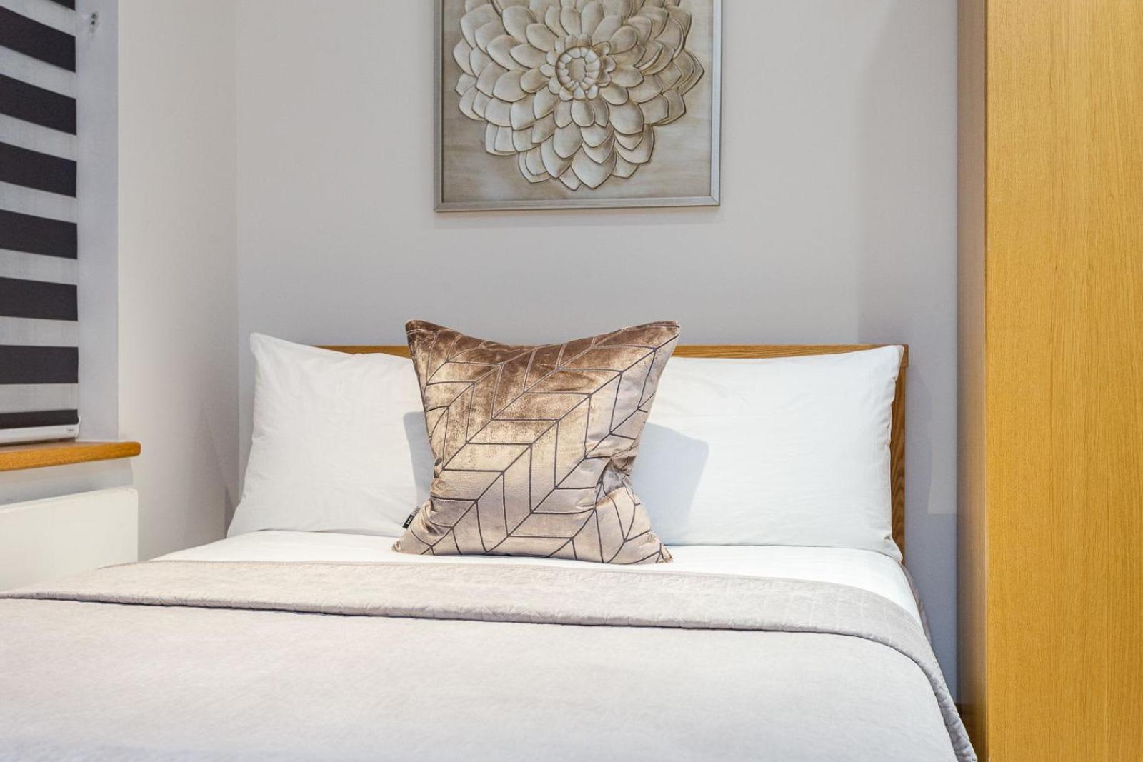 Family Studio with Kids Sofa Bed Lower Ground photo 1