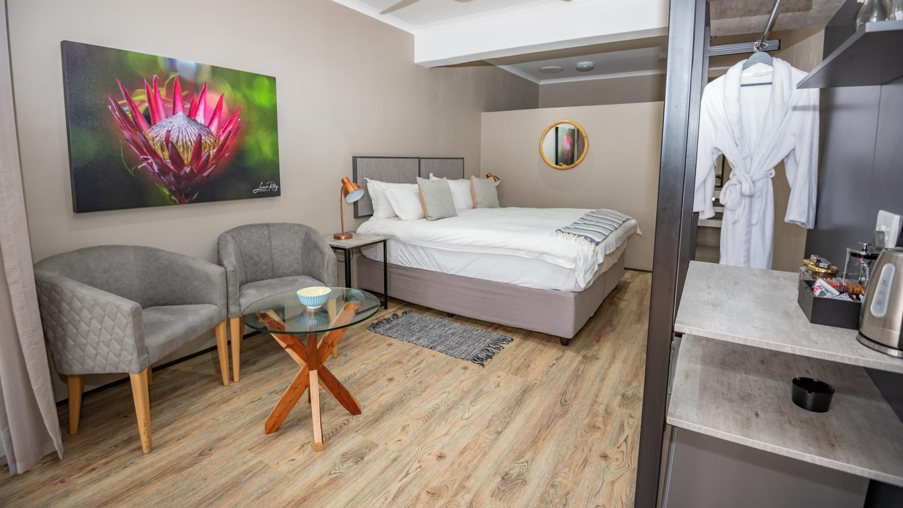 Standard Suite photo 2