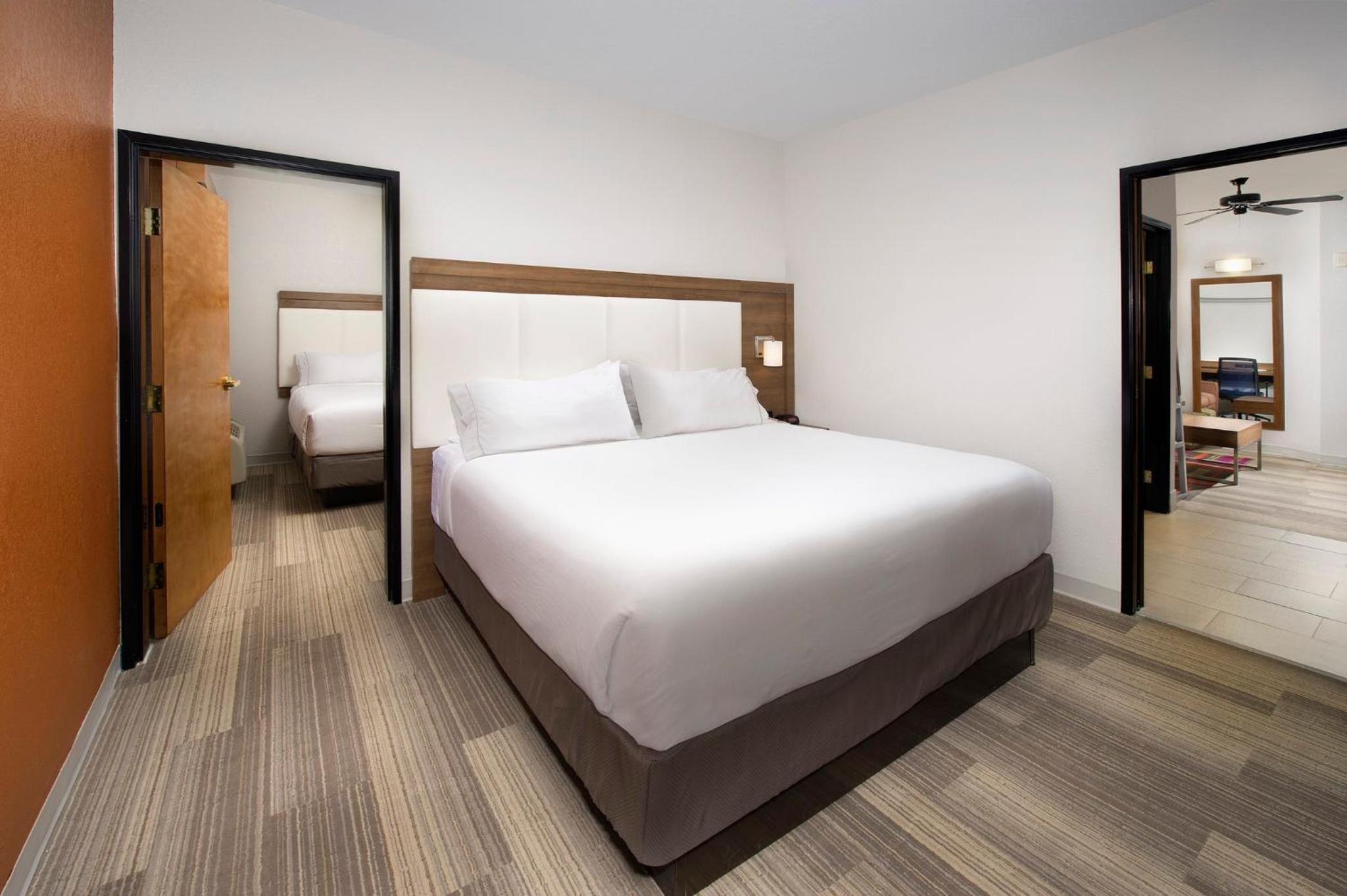 Family Suite - Photo 1