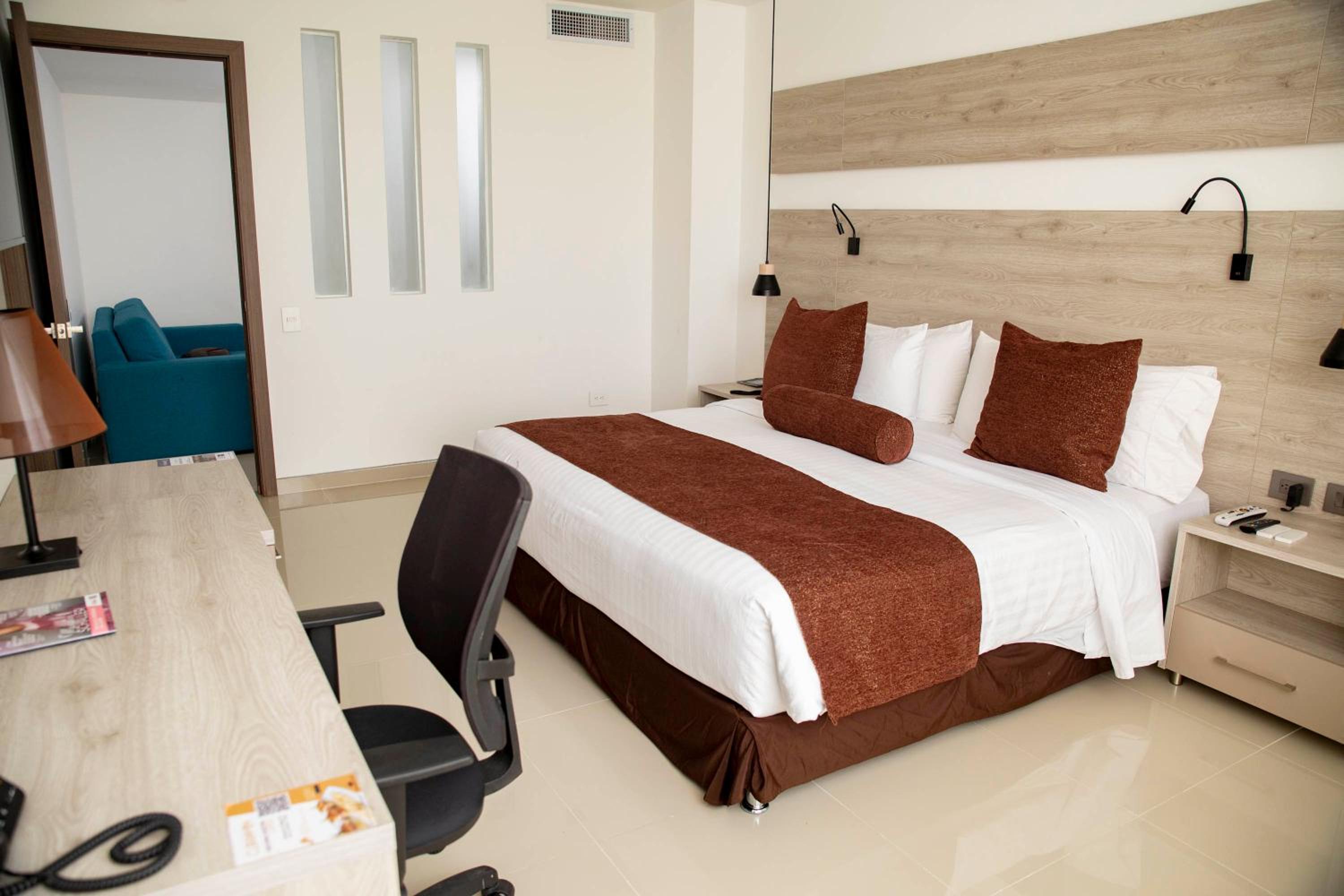 Junior Suite - Photo 1
