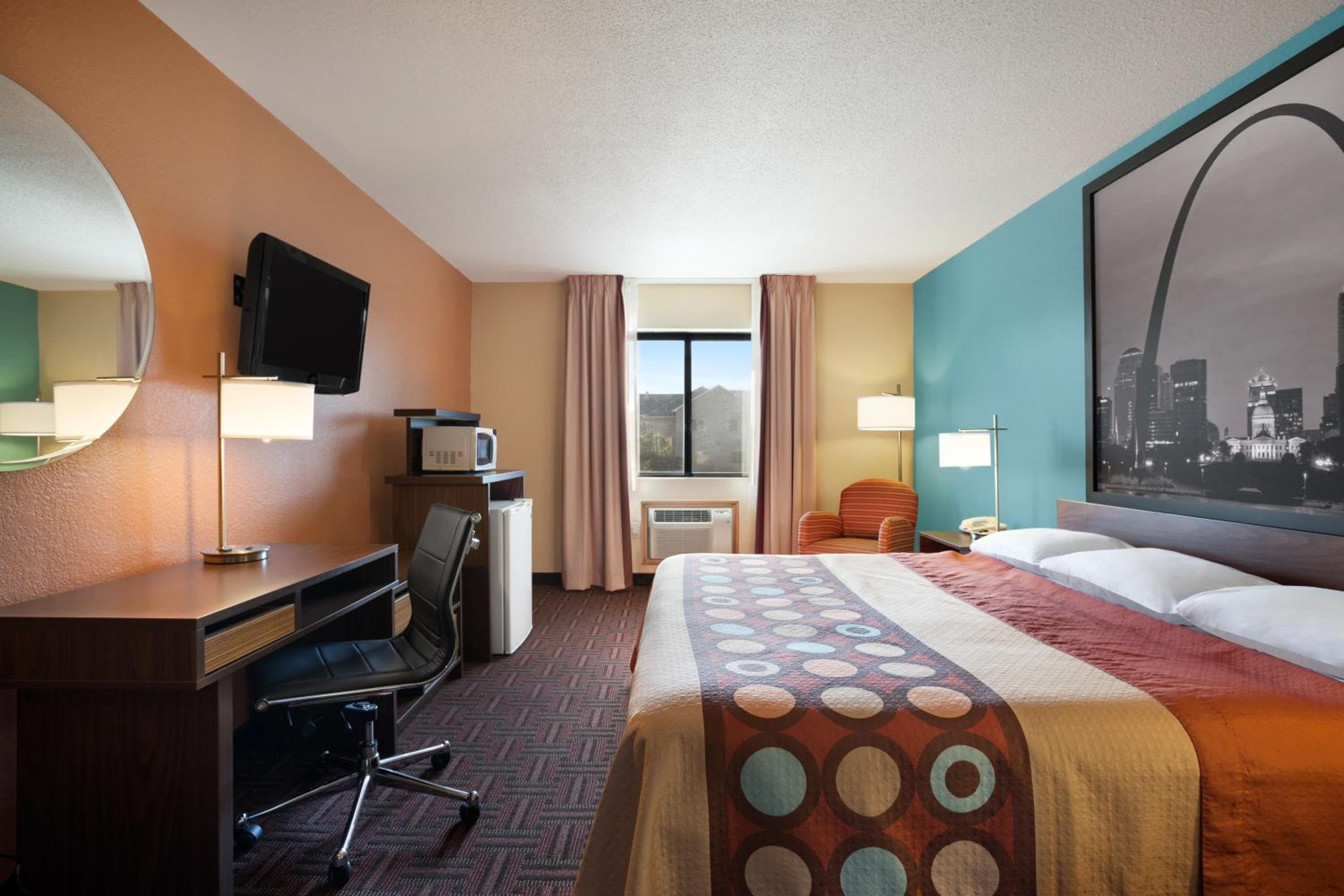 Queen Room - Mobility Access/Non-Smoking - Photo 1