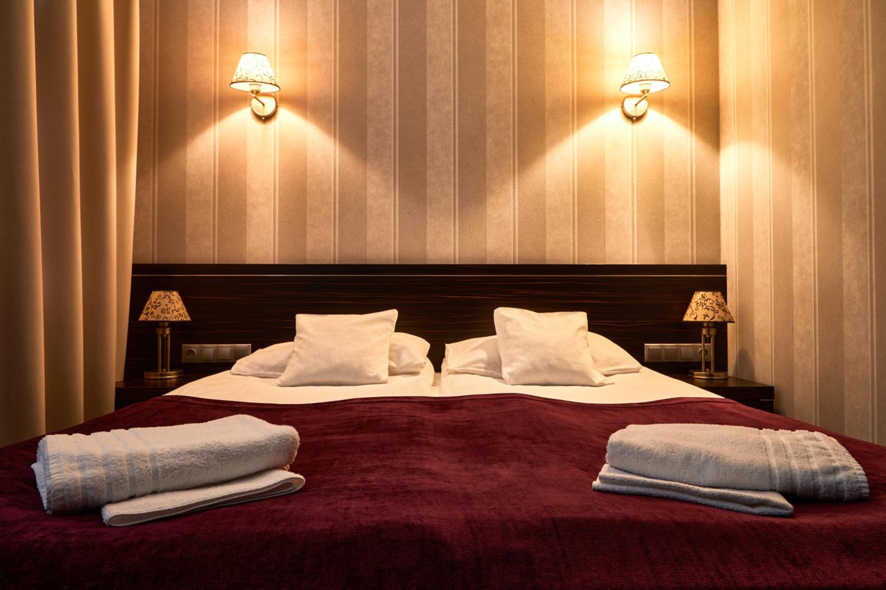 Deluxe Double Room with double sofa photo 1
