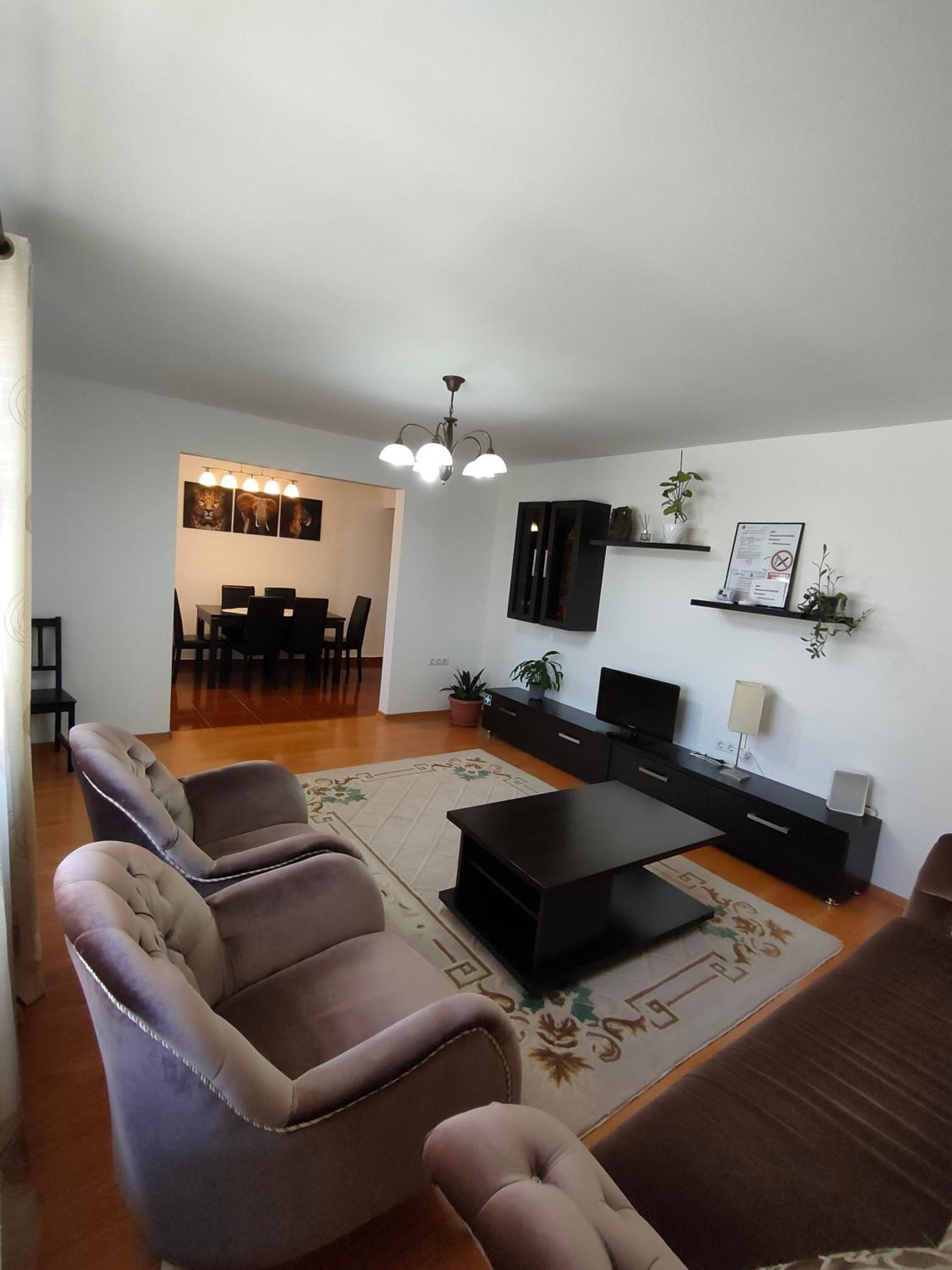 Villa photo 1