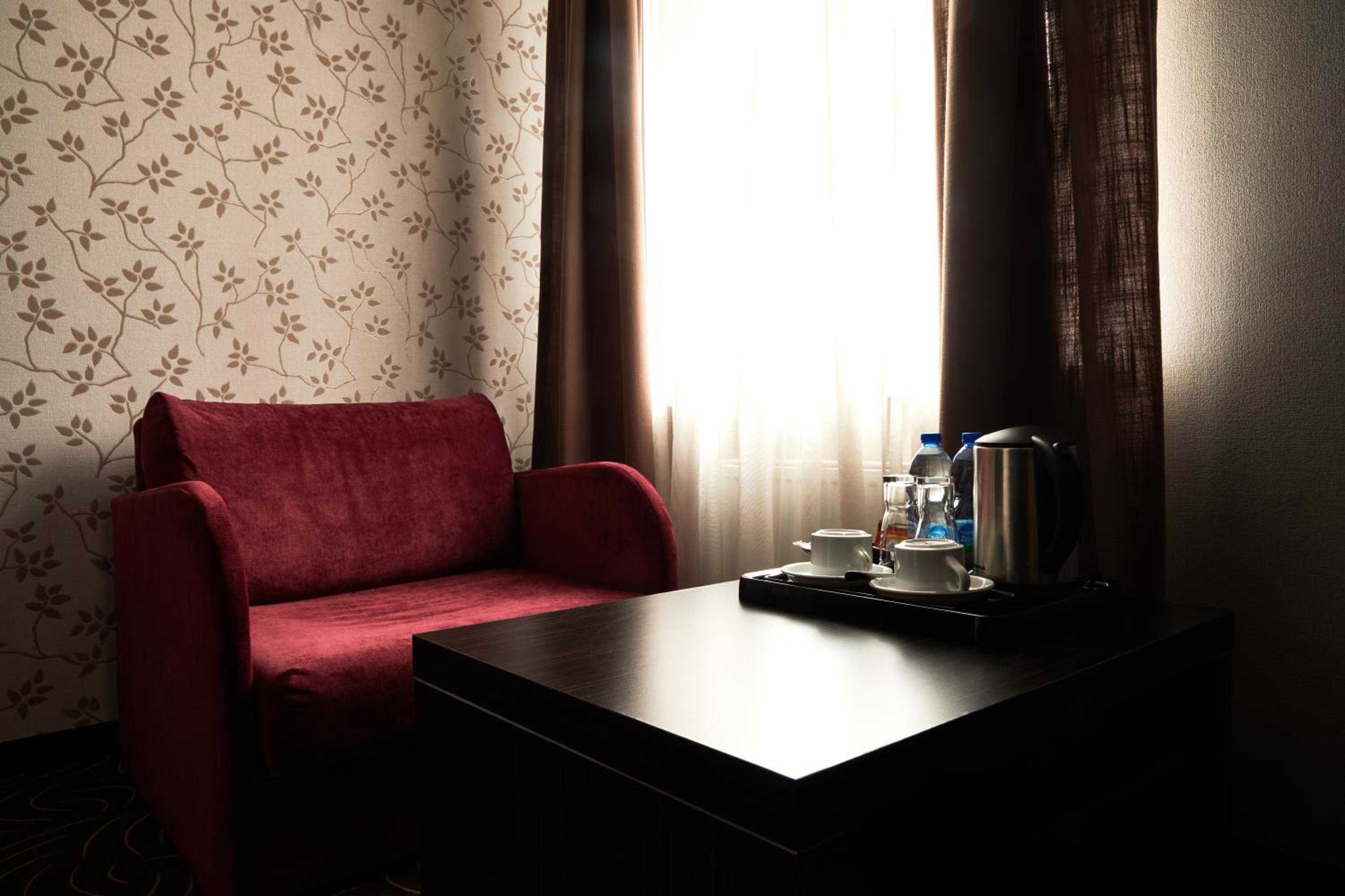Premium Double Room with Sofa and Balcony photo 2