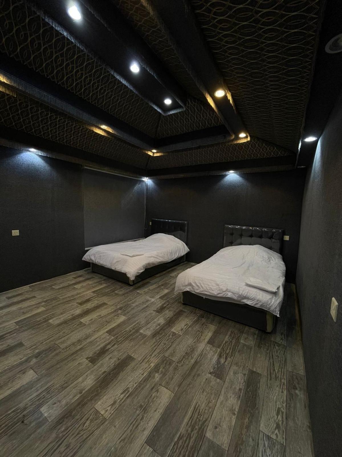 Double or Twin Room photo 3