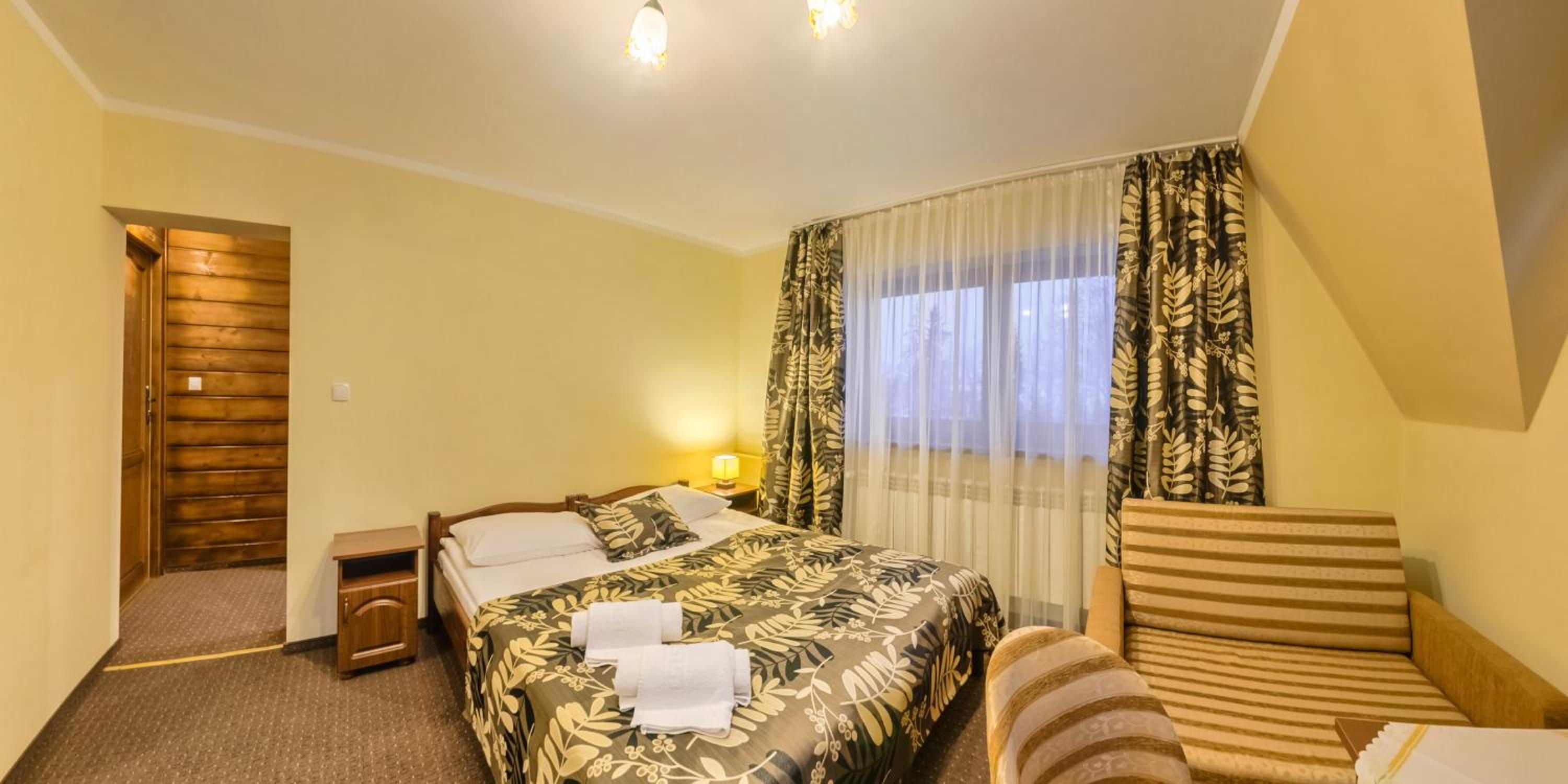 Double or Twin Room - Photo 14