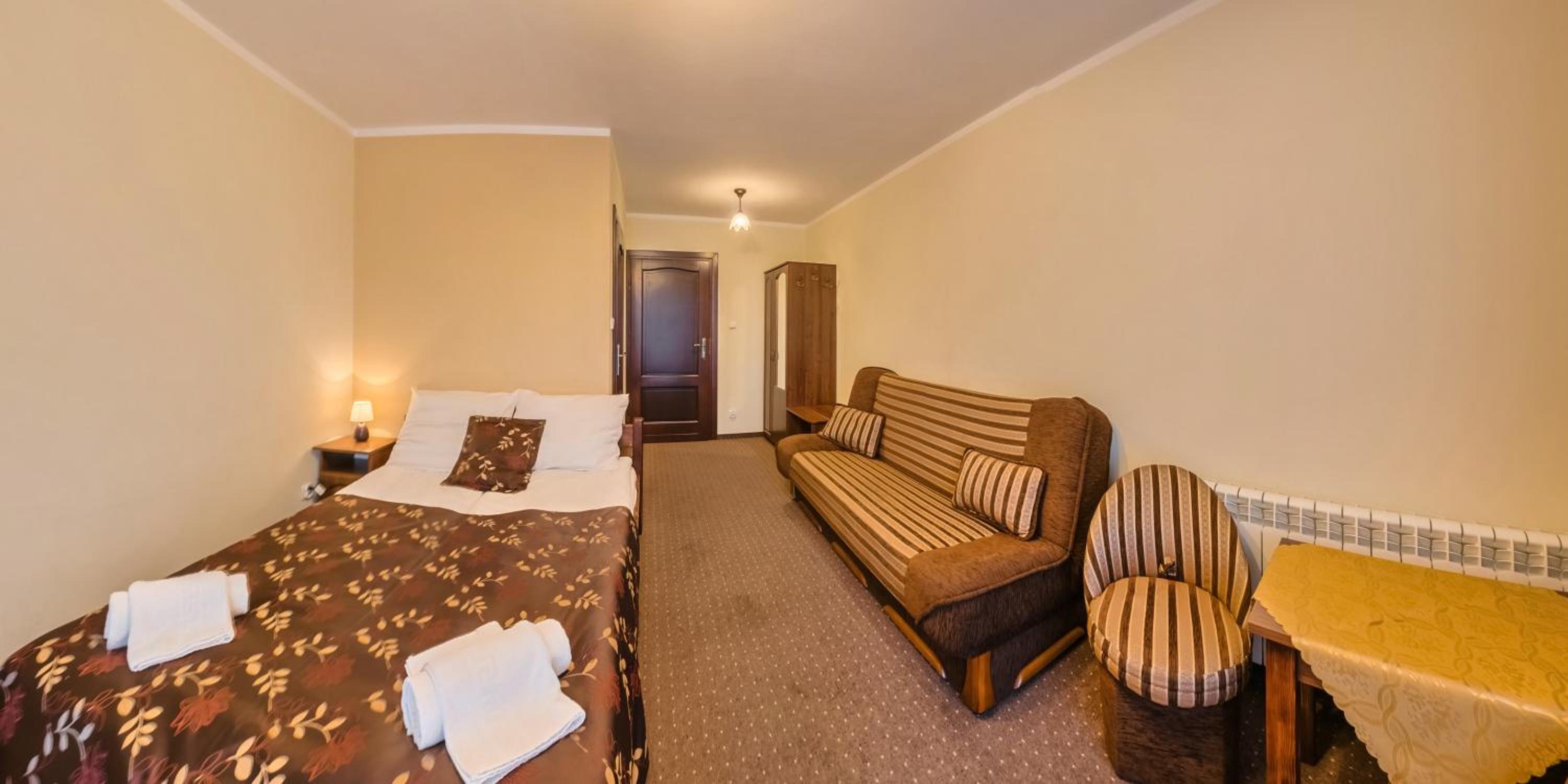 Double or Twin Room - Photo 2