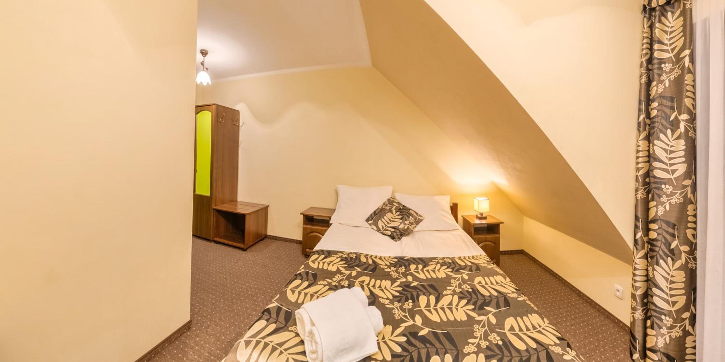 Double or Twin Room - Photo 25