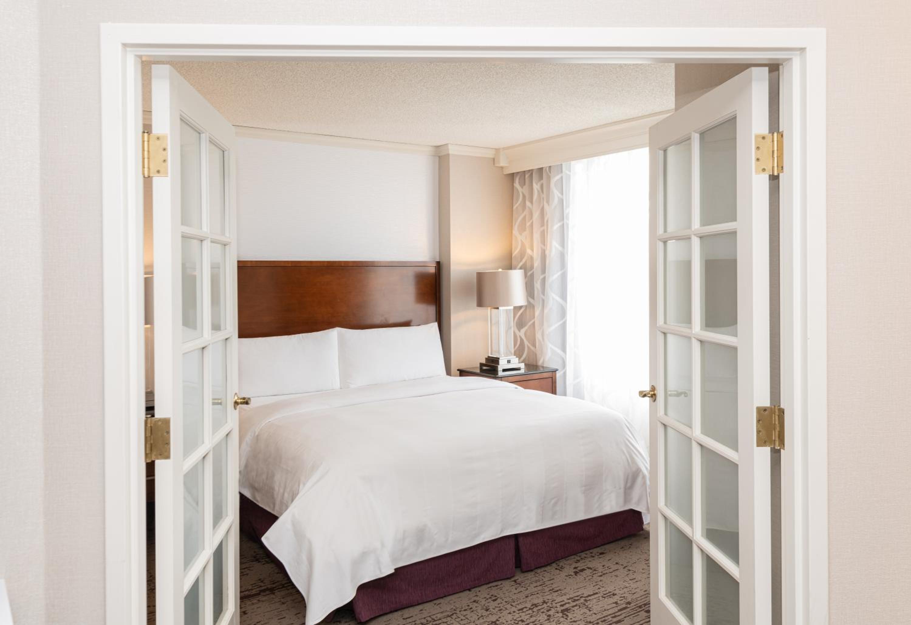Luxury One-Bedroom King Suite with Sofa Bed - Photo 2
