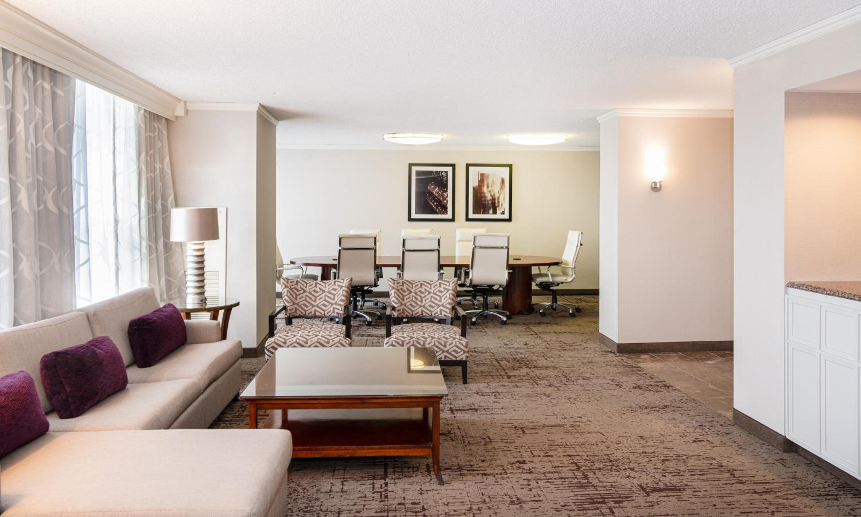 Luxury One-Bedroom King Suite with Sofa Bed - Photo 7