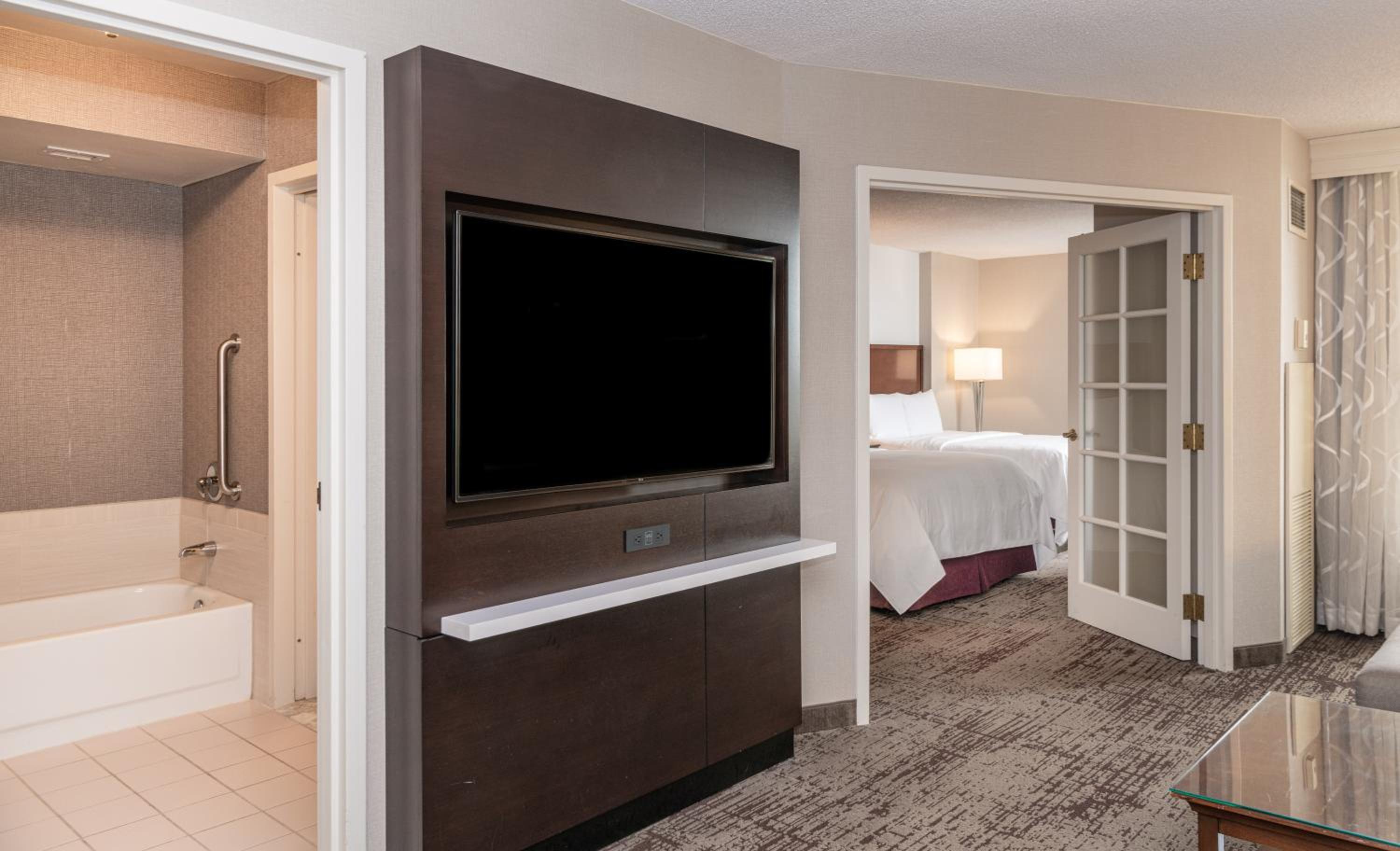 Suite with Two Queen Beds - Photo 1