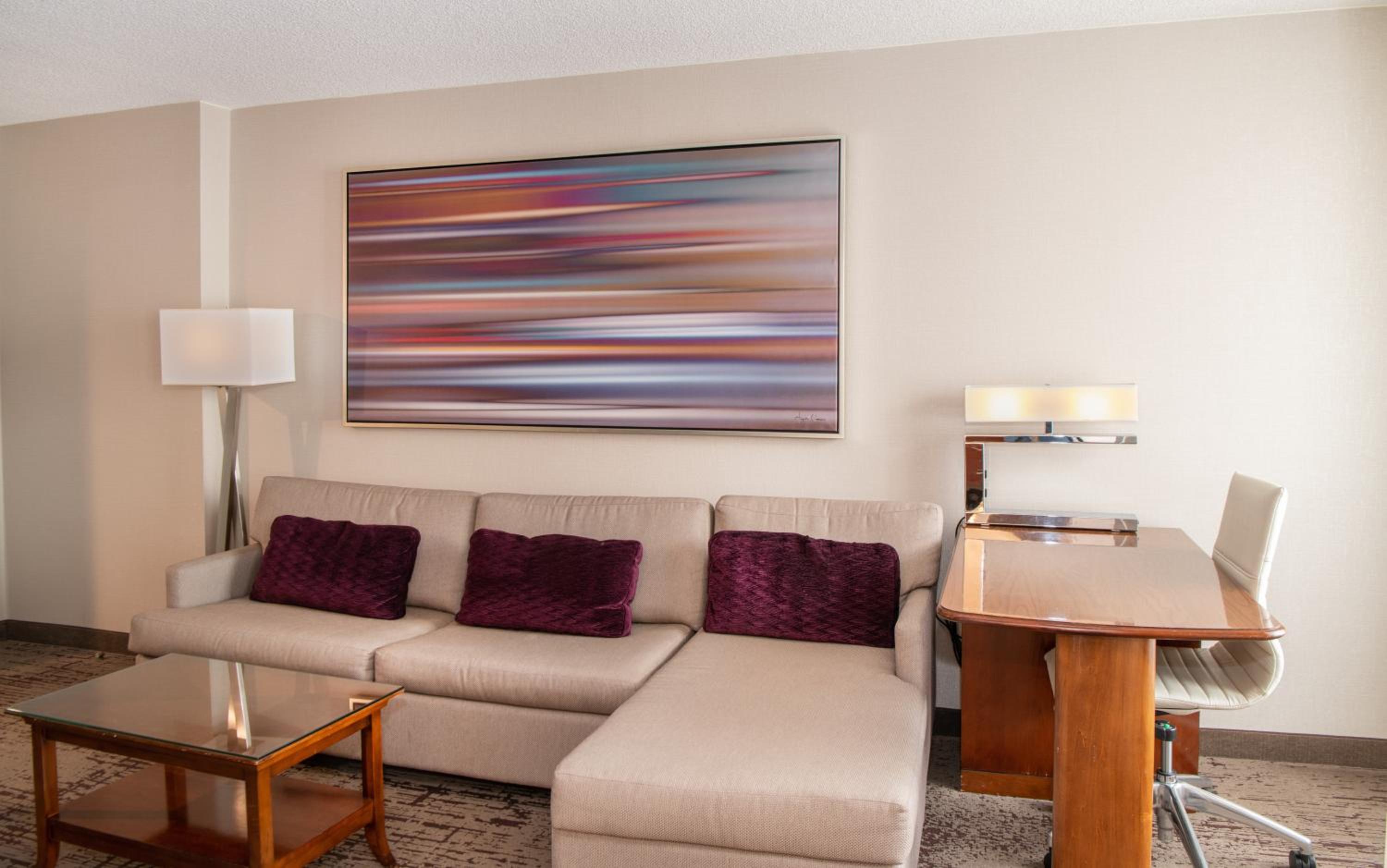 One-Bedroom King Suite with Sofa Bed - Photo 9