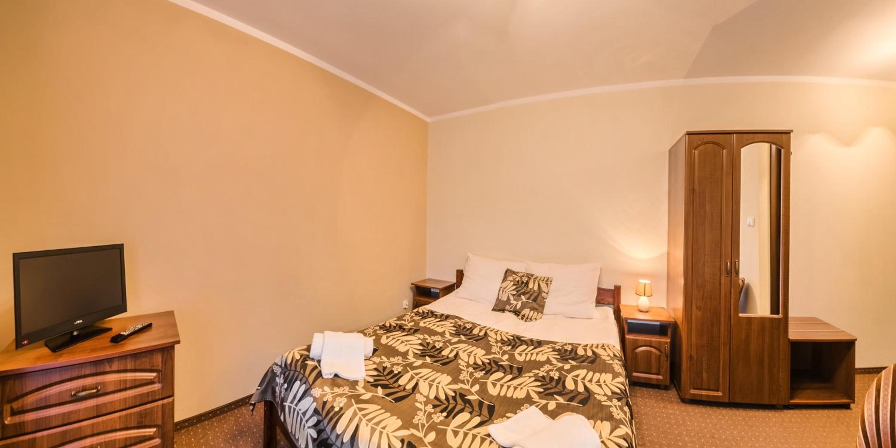 Double or Twin Room - Photo 21
