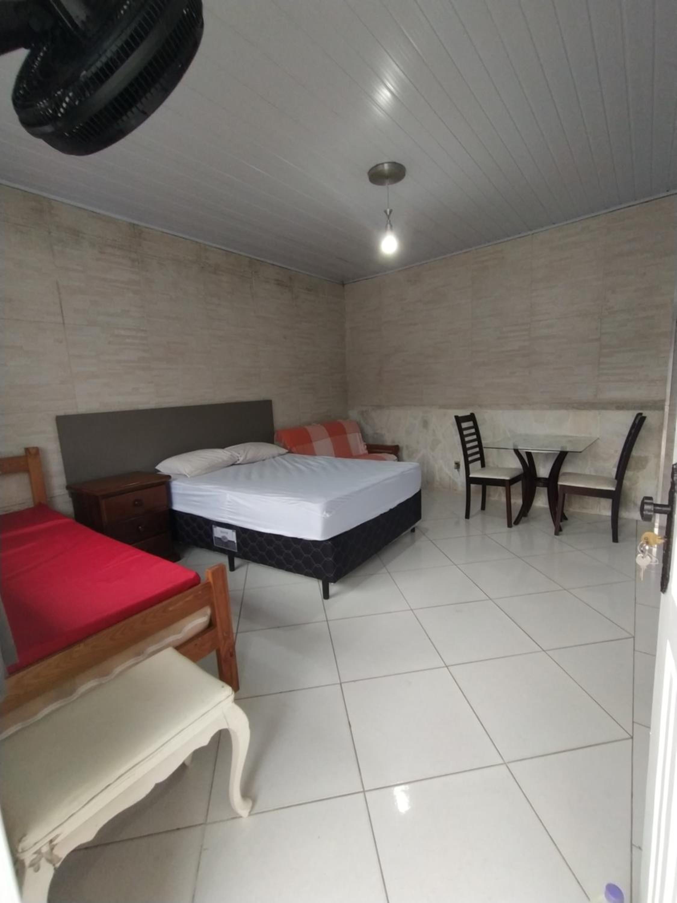 One-Bedroom House photo 2