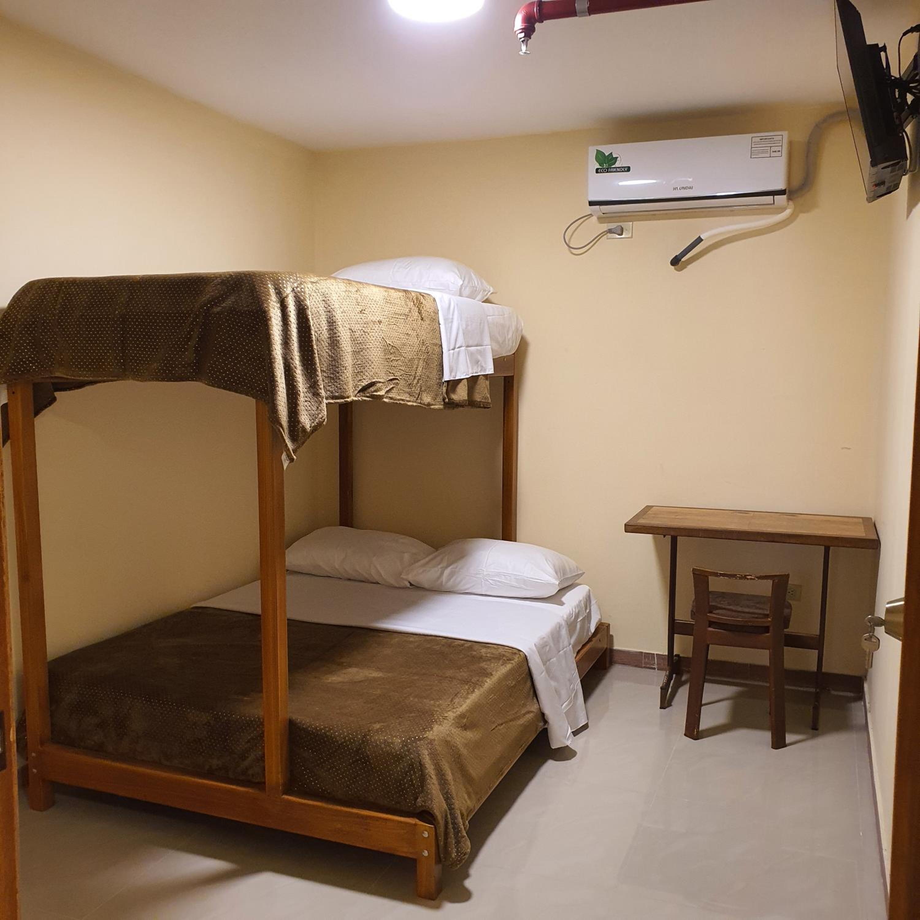 Double Room with Private Bathroom photo 1