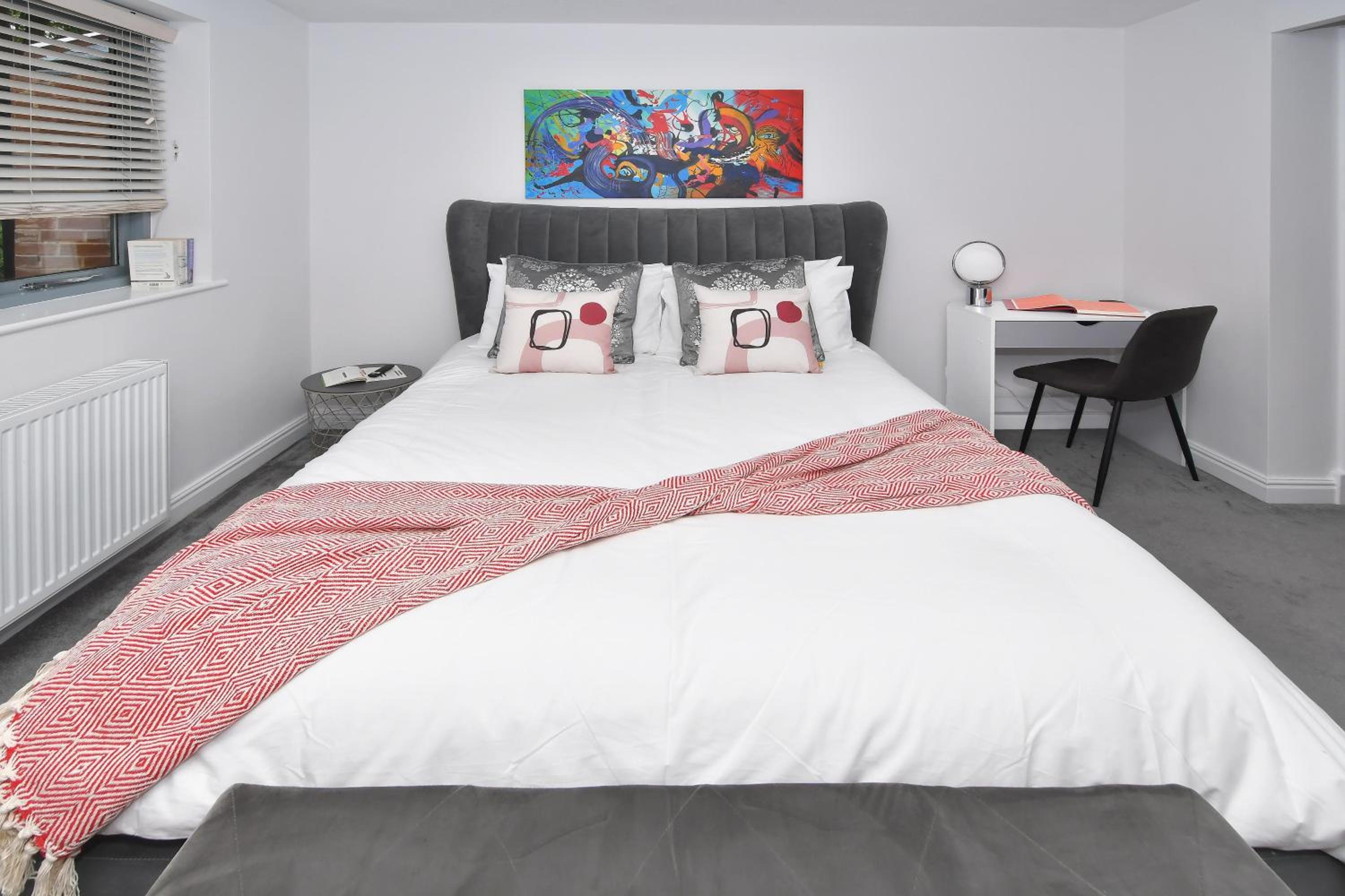 Four-Bedroom House photo 1