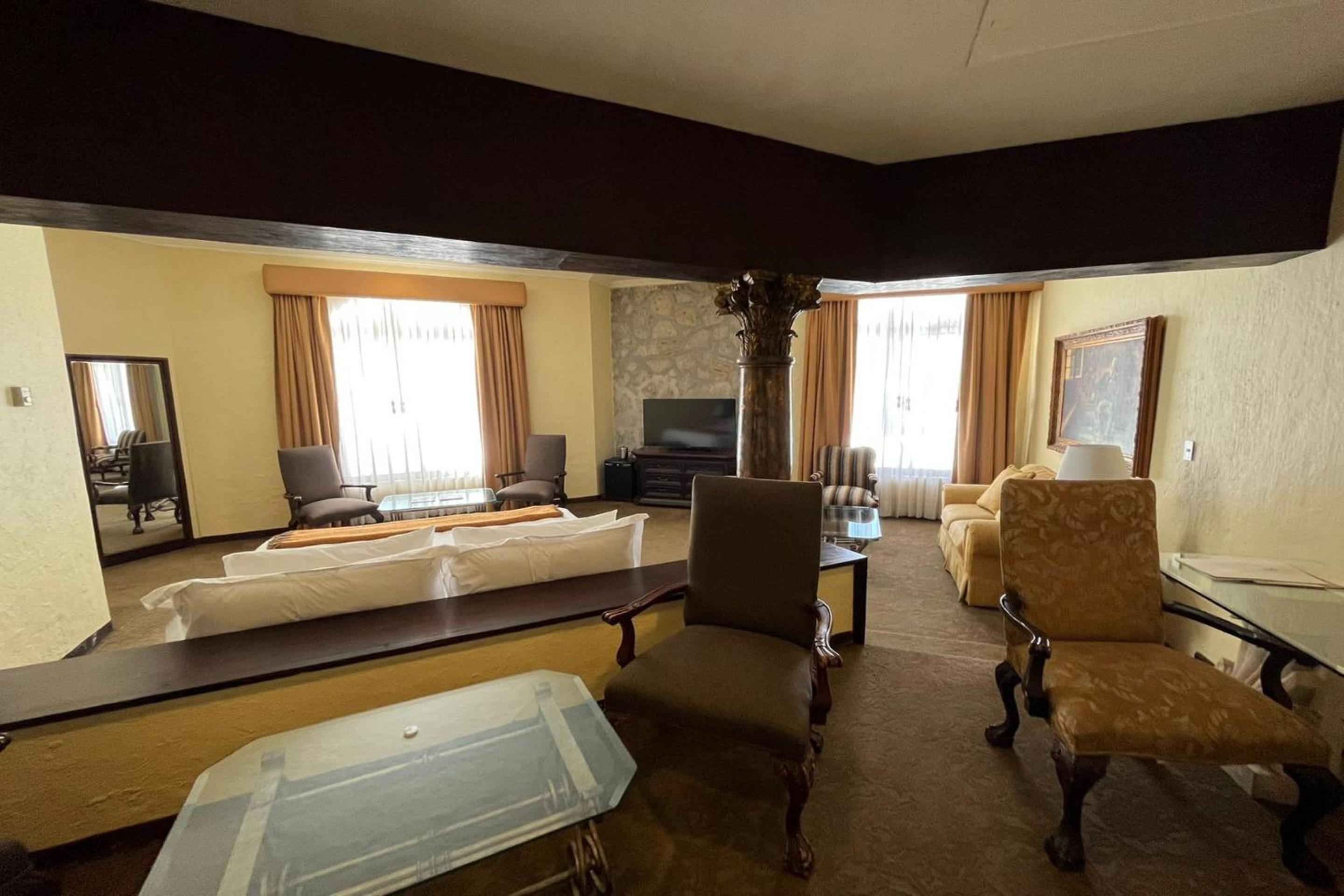 Governor Suite King - Photo 19