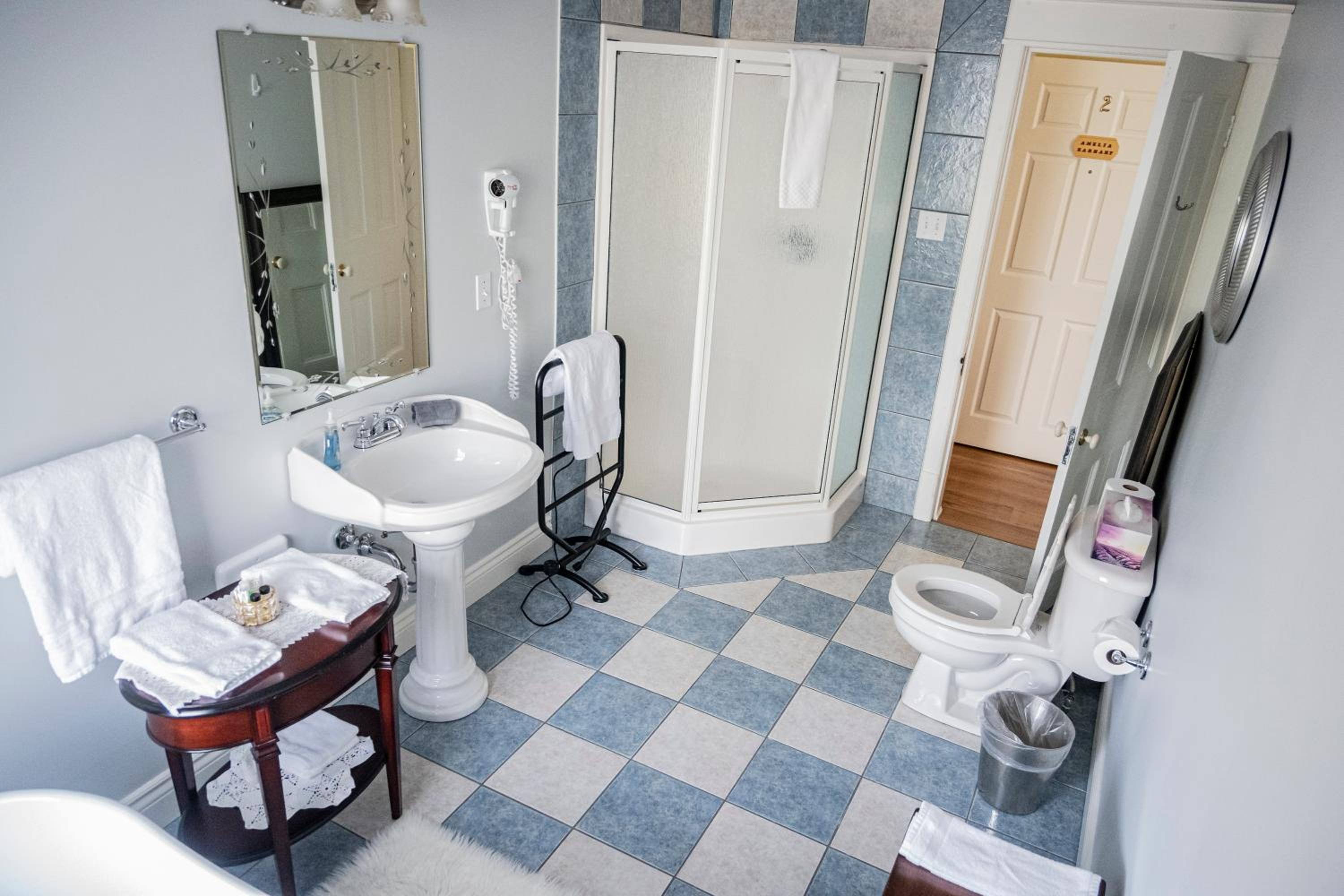 King Suite with Ocean View photo 2