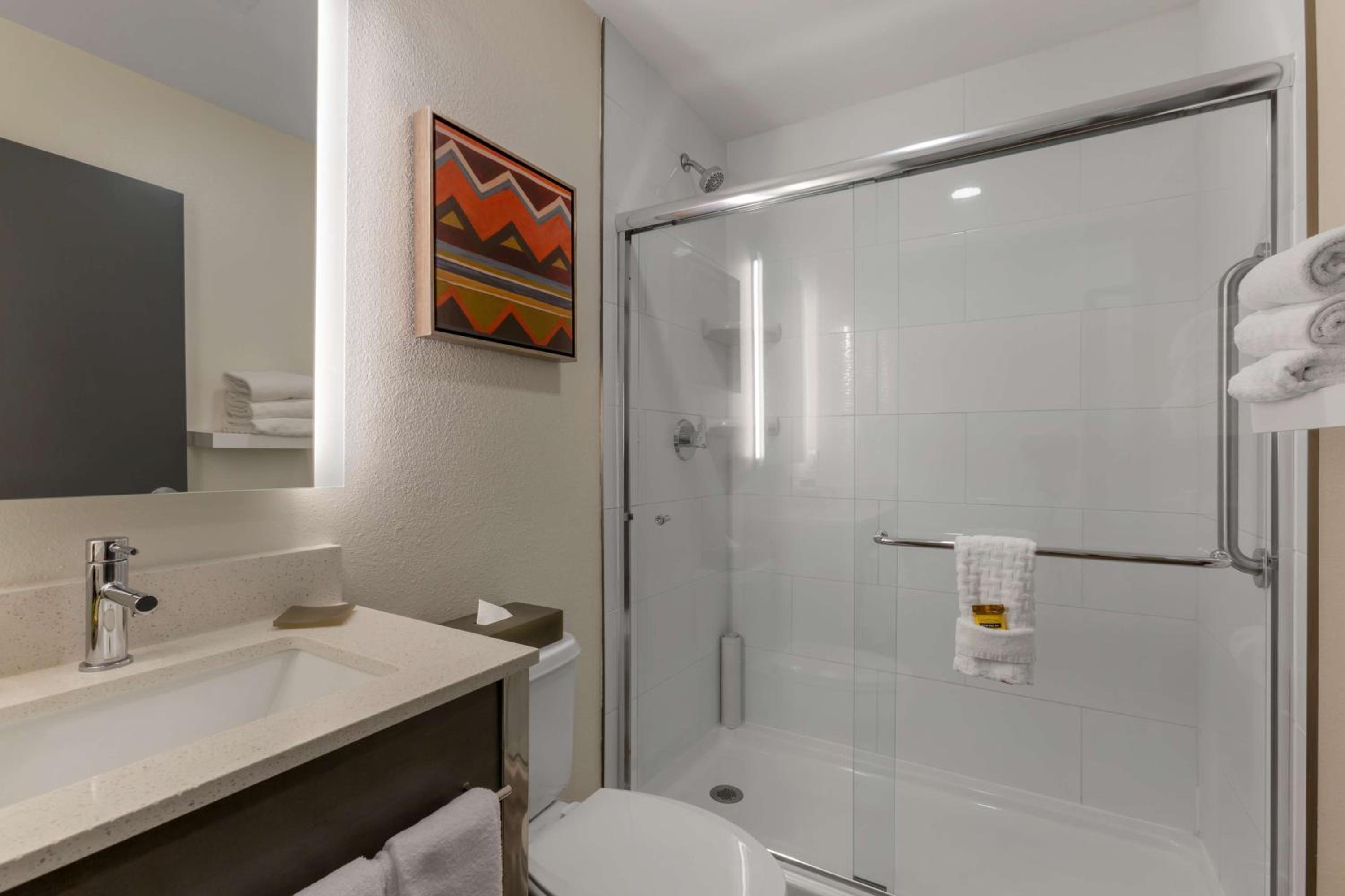 King Suite with Sofa Bed and Kitchenette - Non-Smoking photo 2
