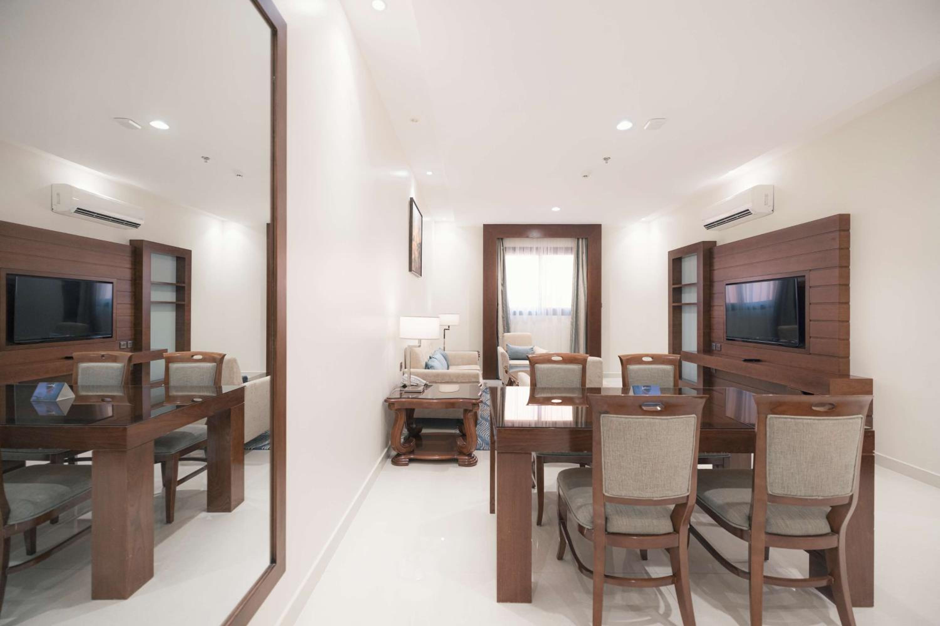 Junior Suite