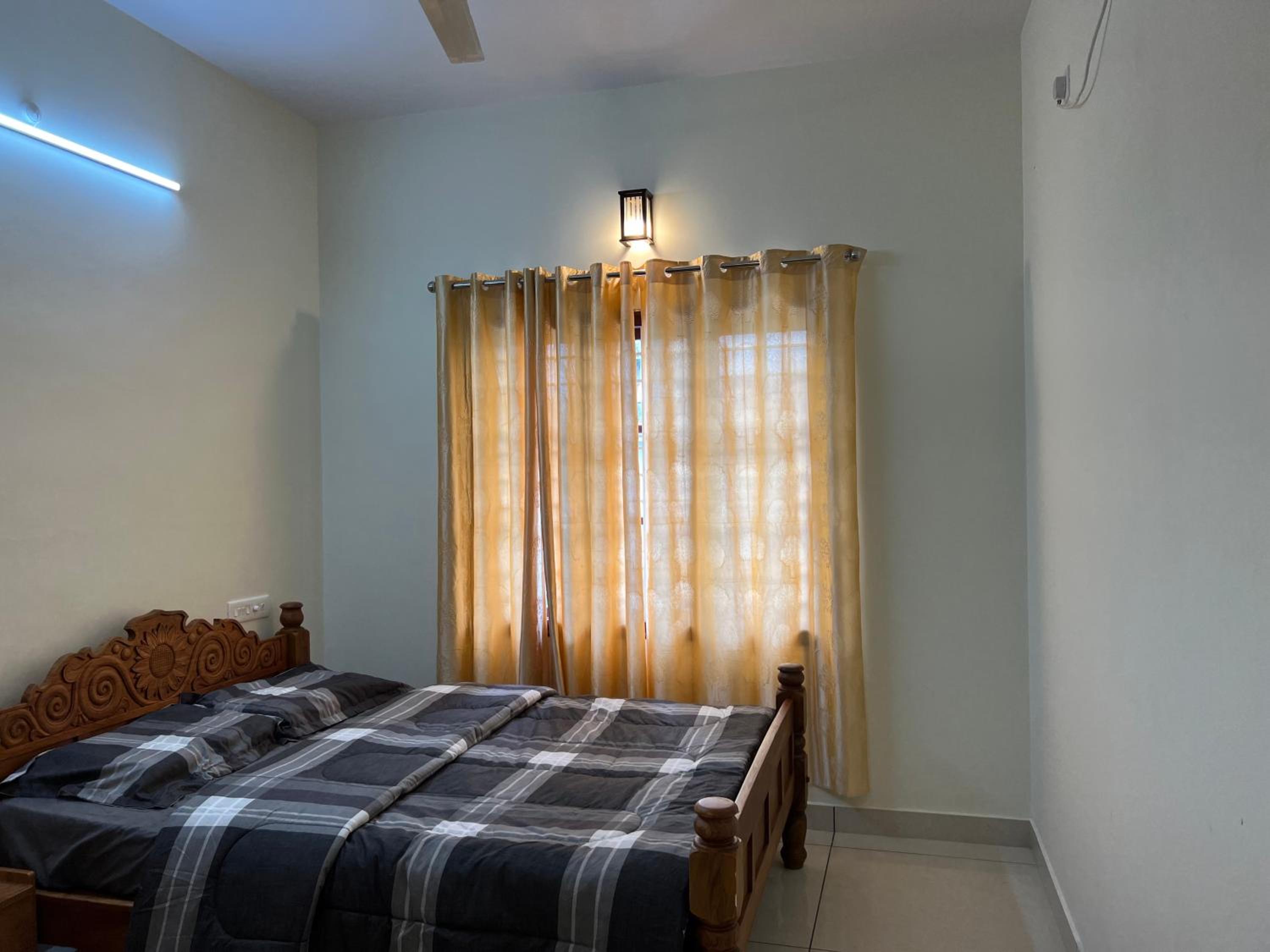 Three-Bedroom Villa photo 2