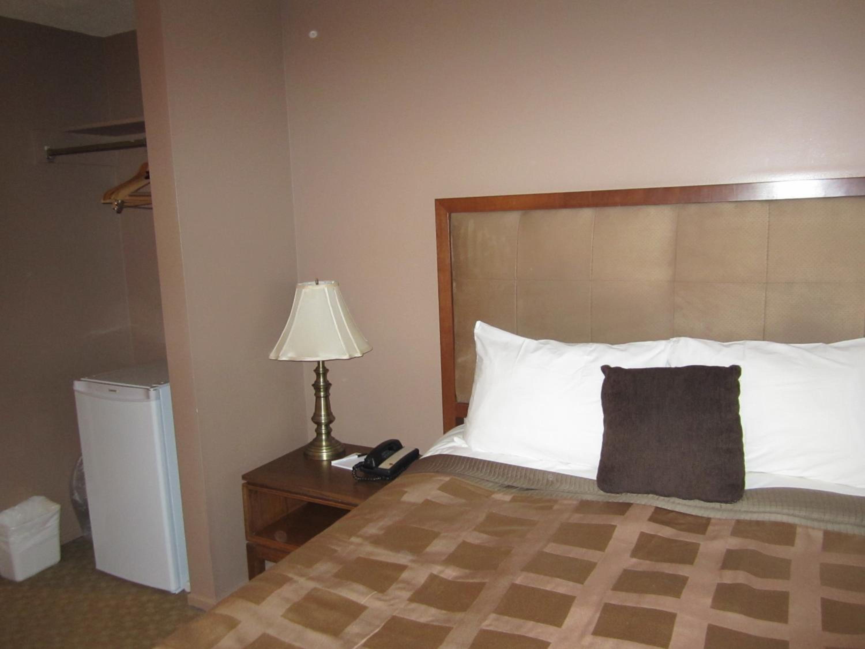 Deluxe Queen Room photo 3
