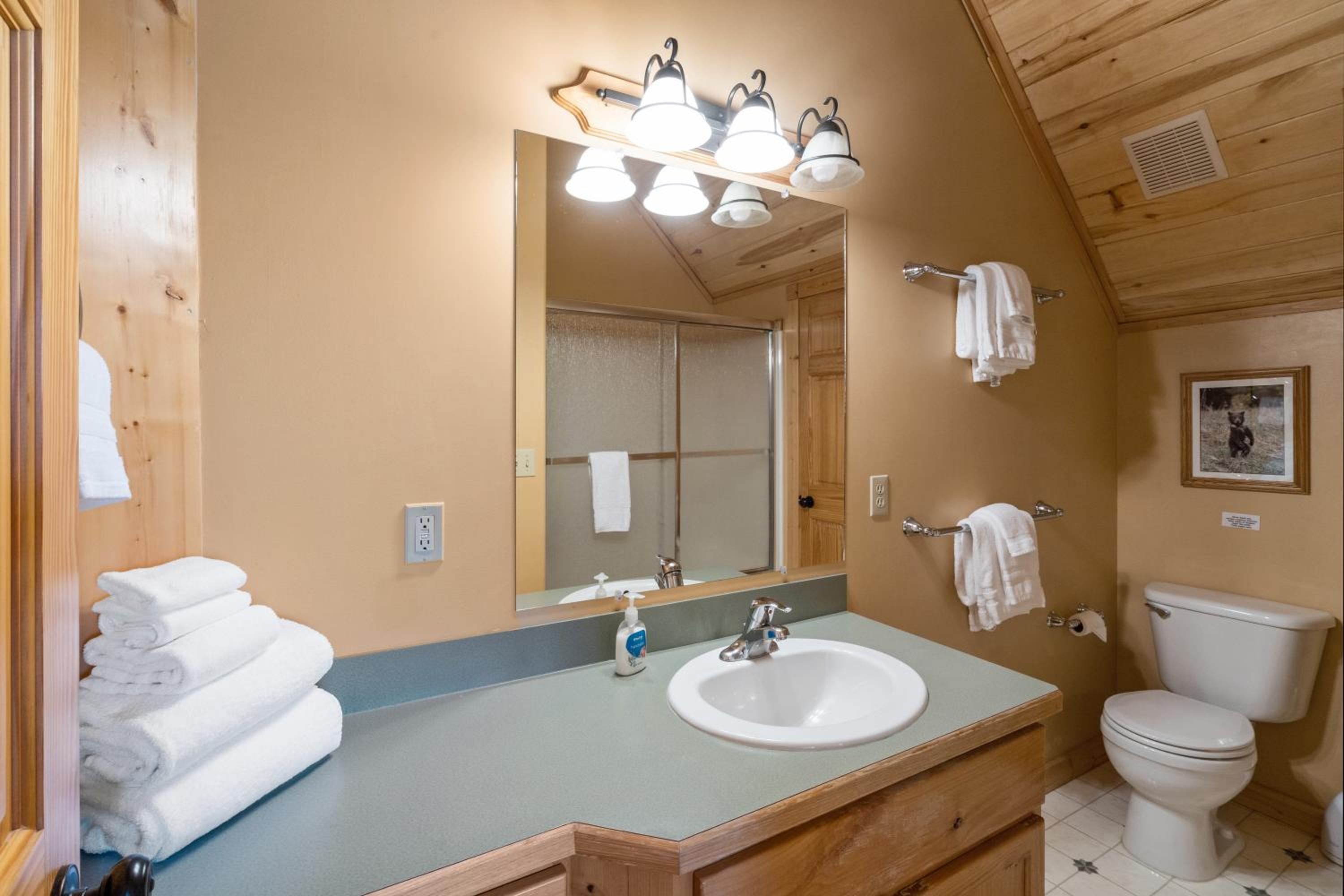 Three-Bedroom House photo 2