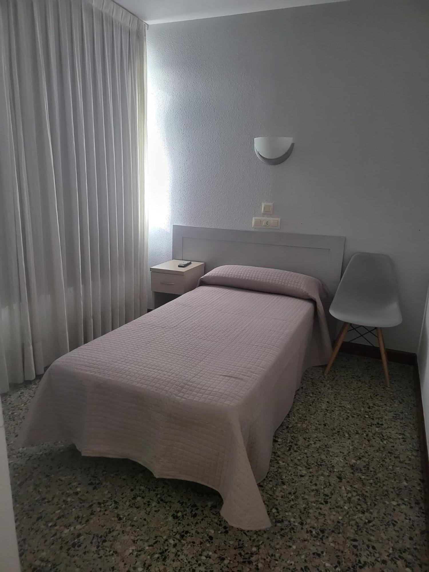 Double Room with Extra Bed photo 2