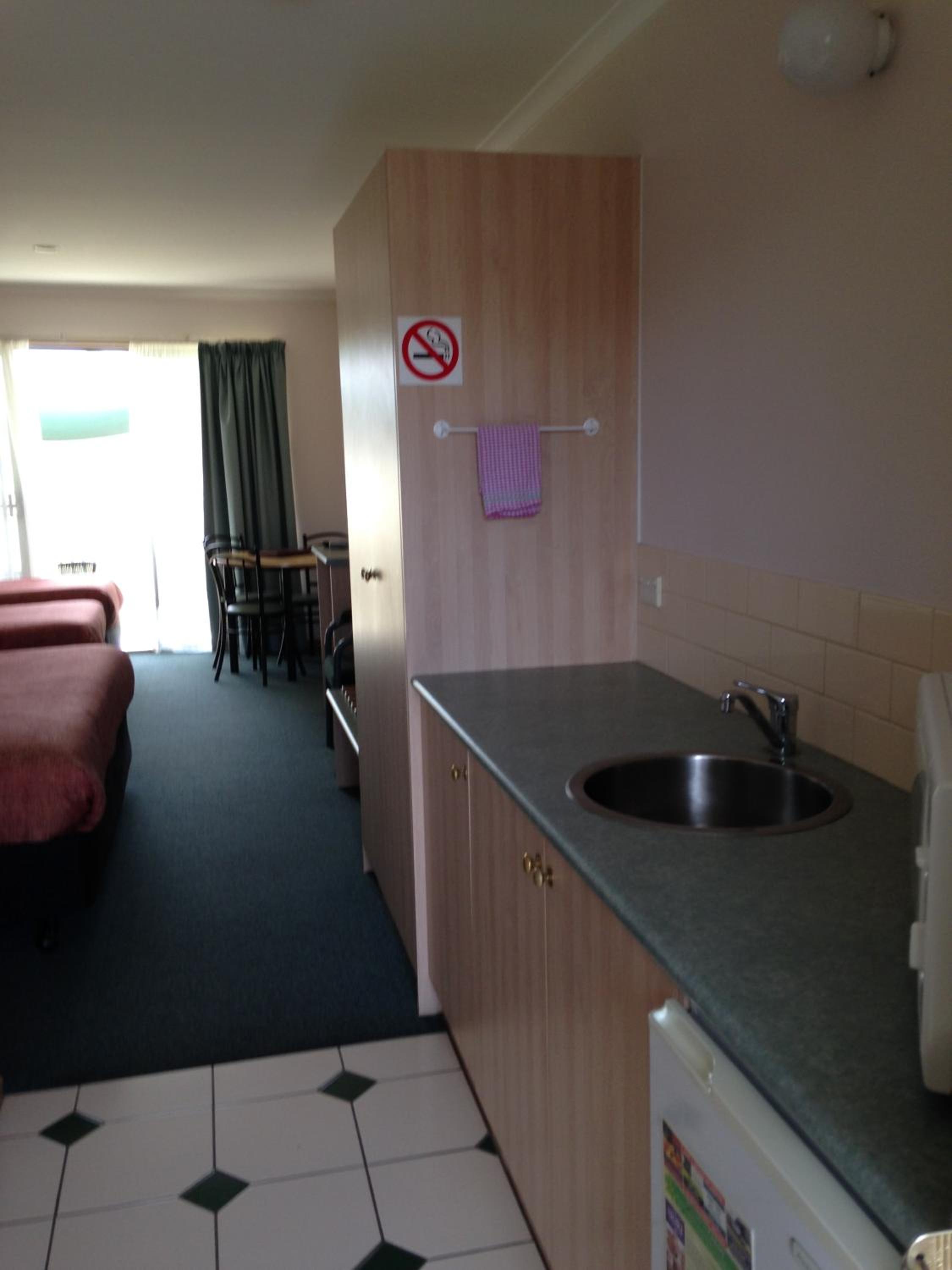 Family Room - Photo 3