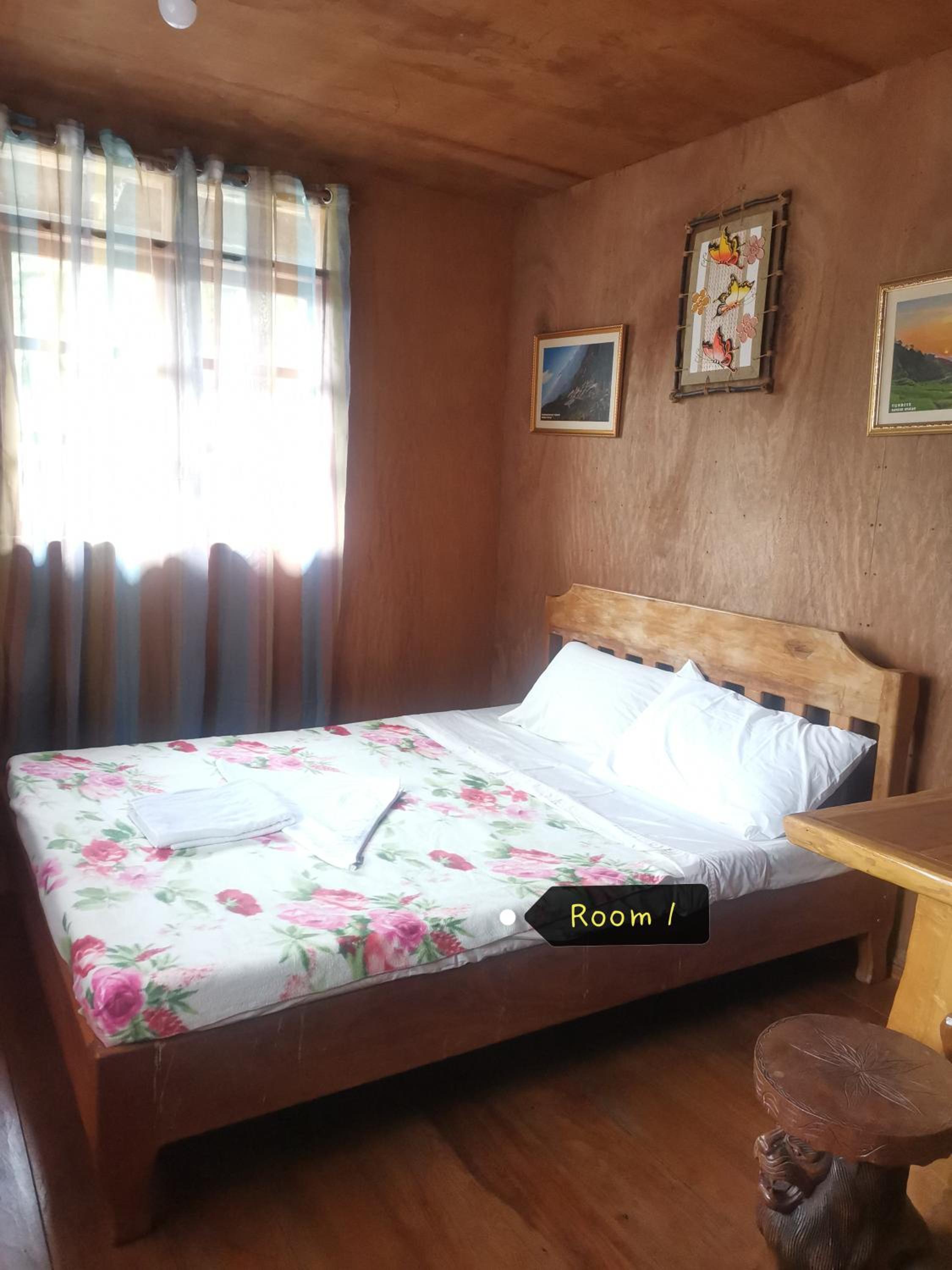 Double Room with Private External Bathroom - Photo 1
