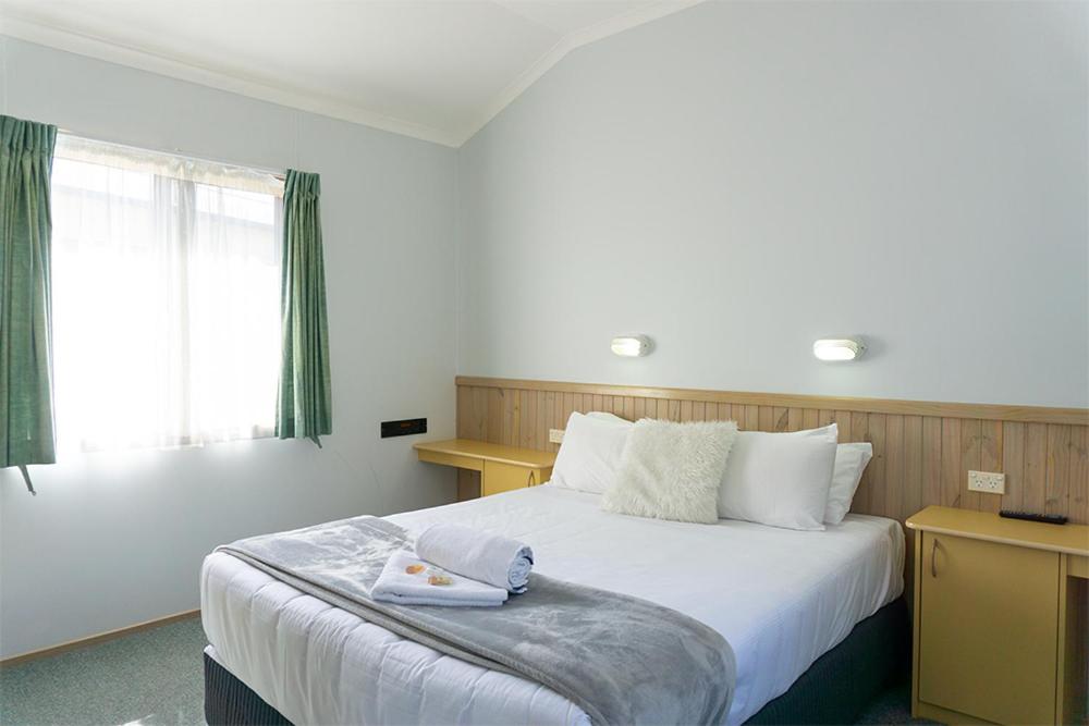 2 Bedroom Accessible Villa photo 3