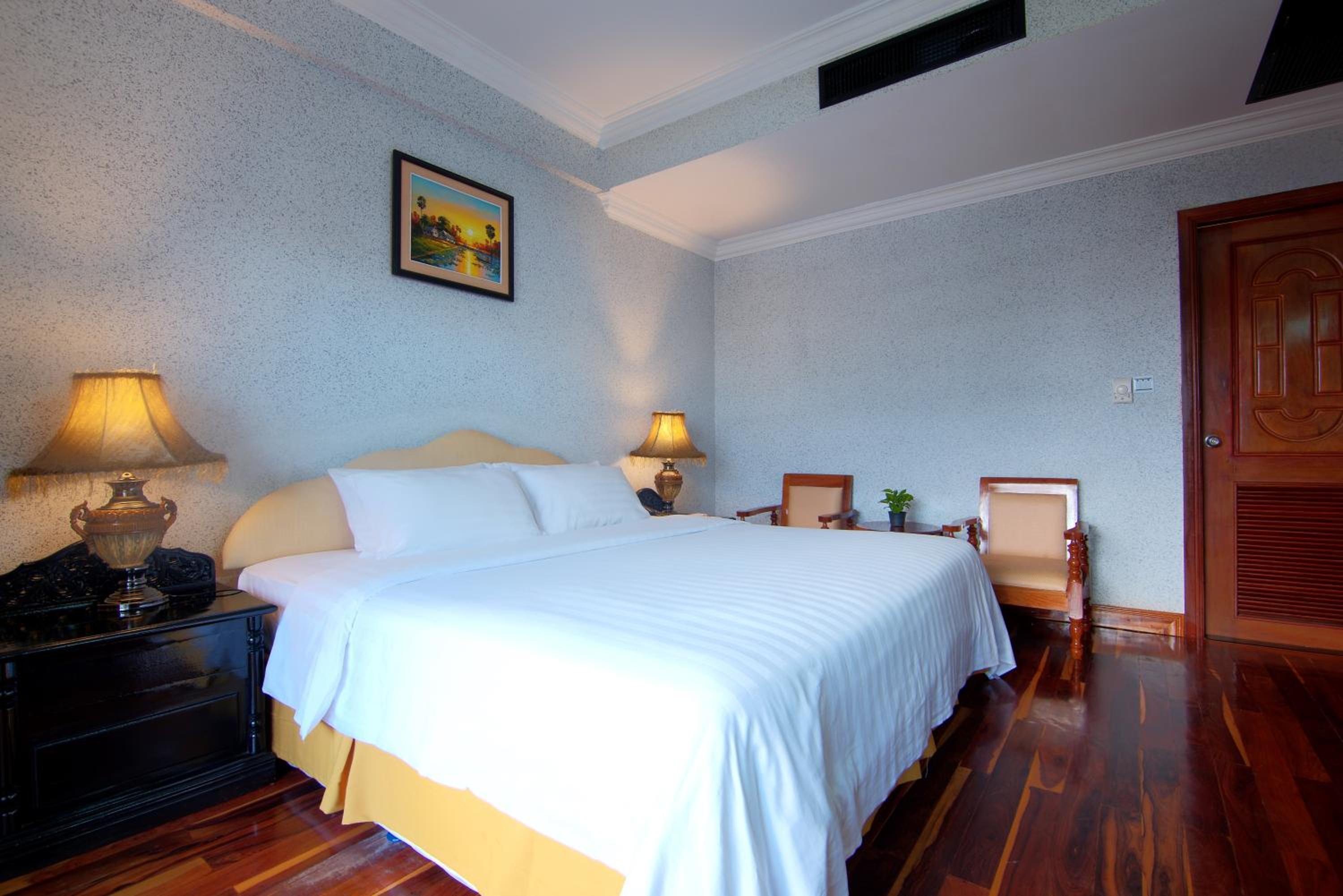 Somadevi Grand Suite - Photo 2